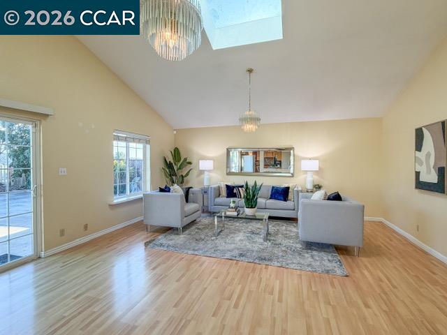 Detail Gallery Image 9 of 18 For 922 Coral Dr, Rodeo,  CA 94572 - 4 Beds | 3 Baths