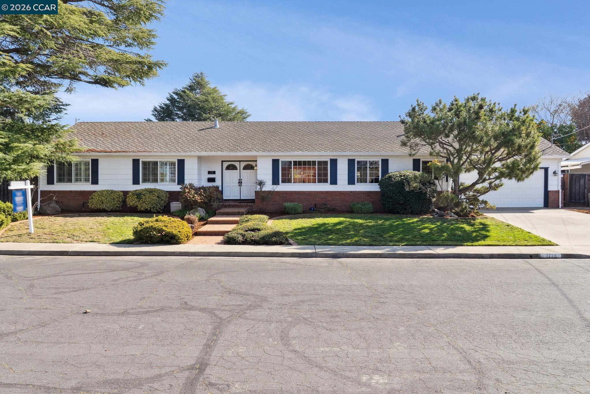 Front Image Thumbnail for CC41123073