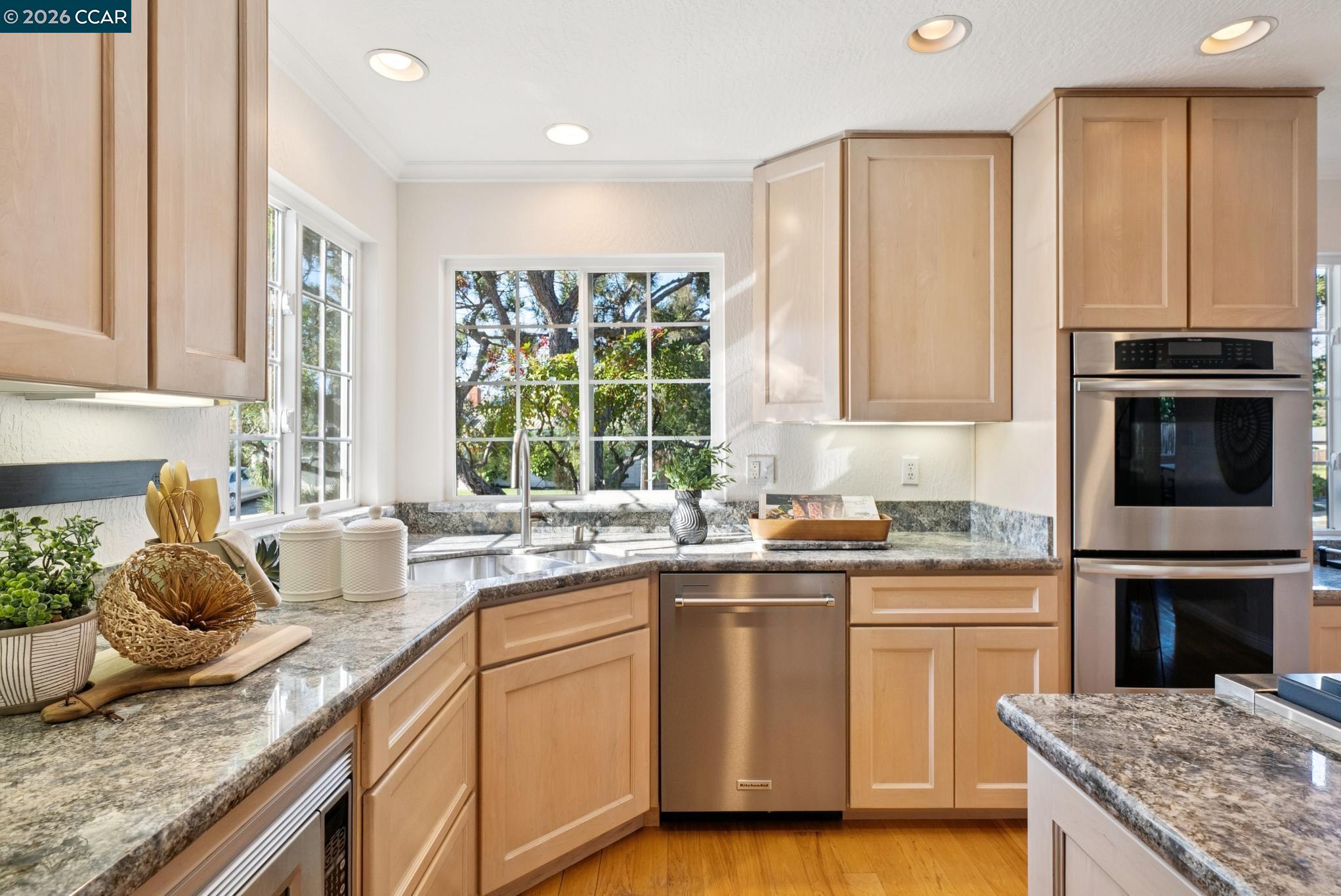 Detail Gallery Image 18 of 47 For 3770 Boxwood Ct, Concord,  CA 94519 - 4 Beds | 2 Baths