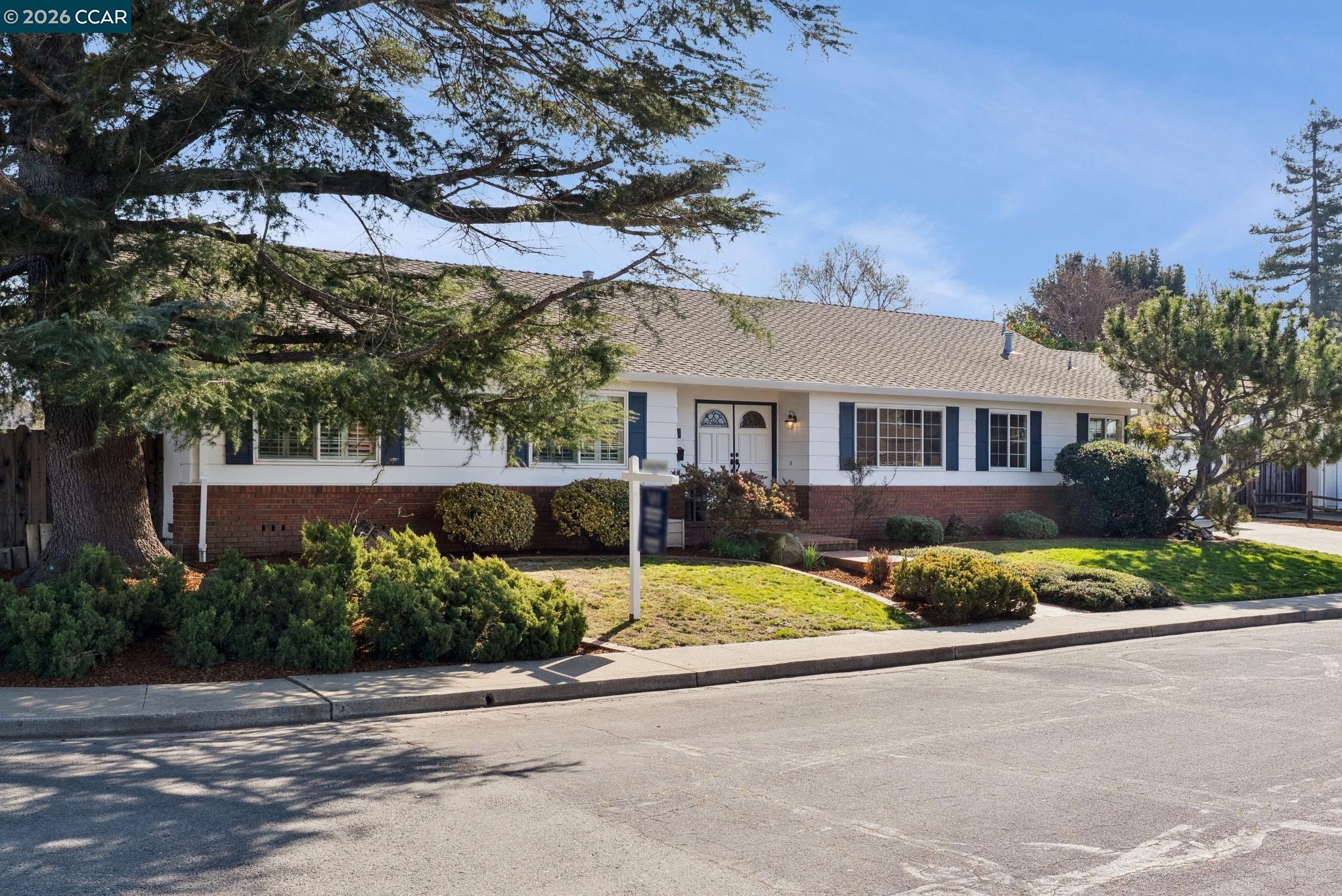 Detail Gallery Image 3 of 47 For 3770 Boxwood Ct, Concord,  CA 94519 - 4 Beds | 2 Baths