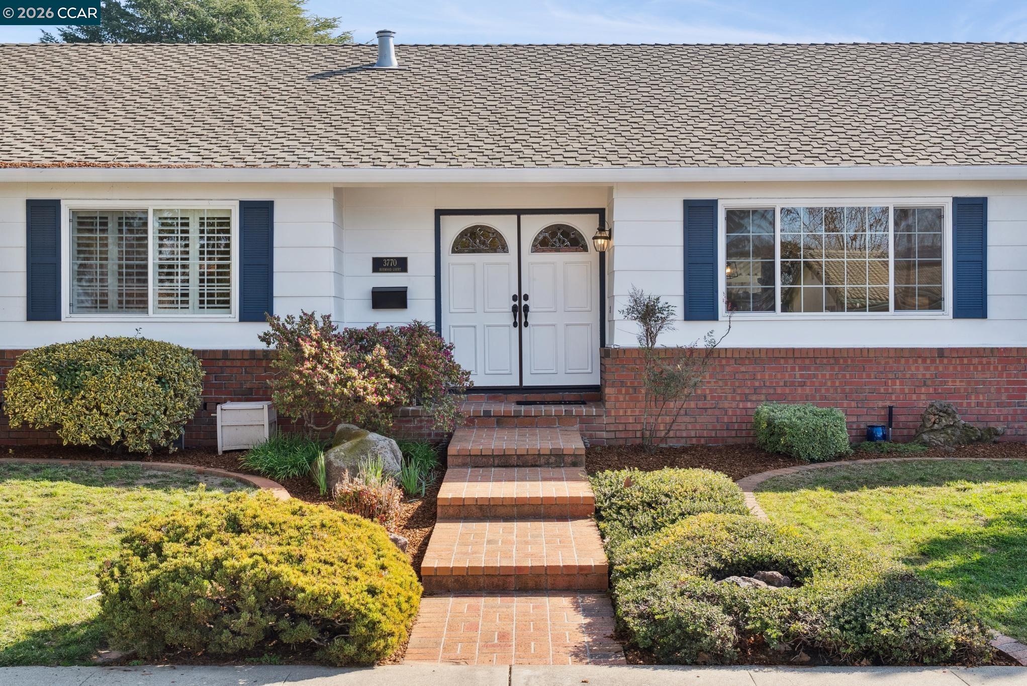 Detail Gallery Image 4 of 47 For 3770 Boxwood Ct, Concord,  CA 94519 - 4 Beds | 2 Baths