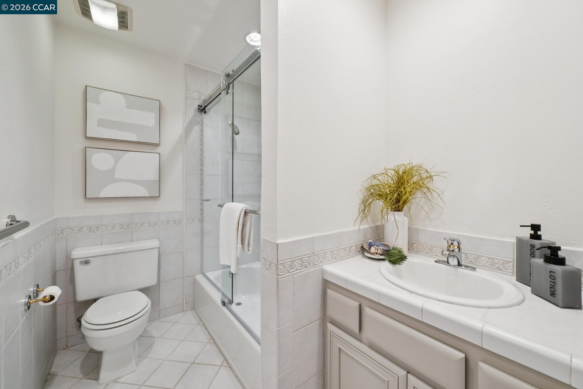 Detail Gallery Image 39 of 47 For 3770 Boxwood Ct, Concord,  CA 94519 - 4 Beds | 2 Baths