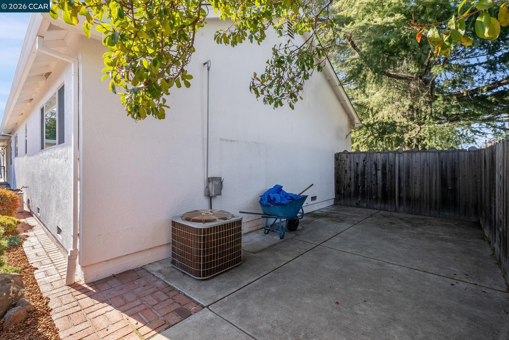 Detail Gallery Image 47 of 47 For 3770 Boxwood Ct, Concord,  CA 94519 - 4 Beds | 2 Baths