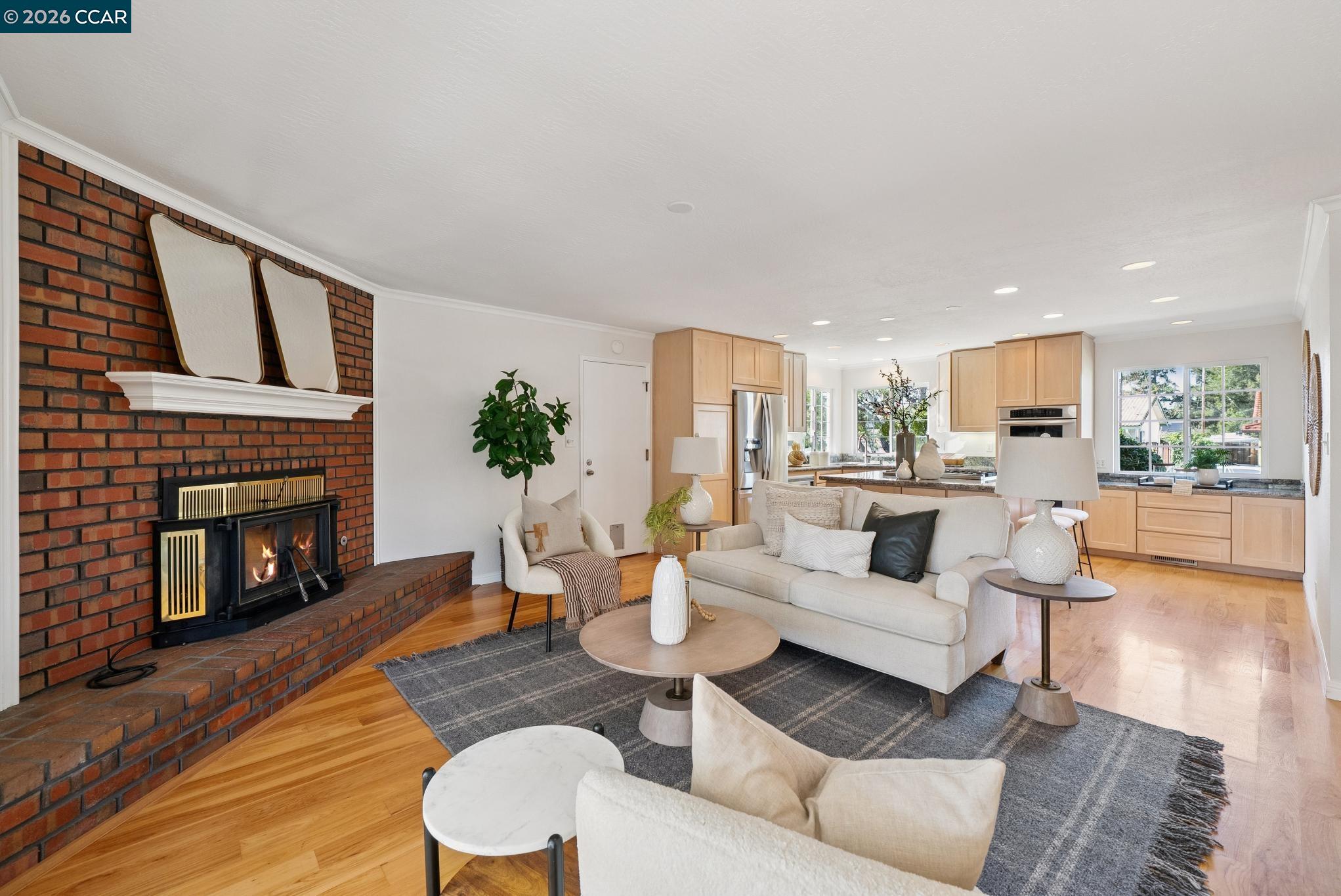 Detail Gallery Image 9 of 47 For 3770 Boxwood Ct, Concord,  CA 94519 - 4 Beds | 2 Baths