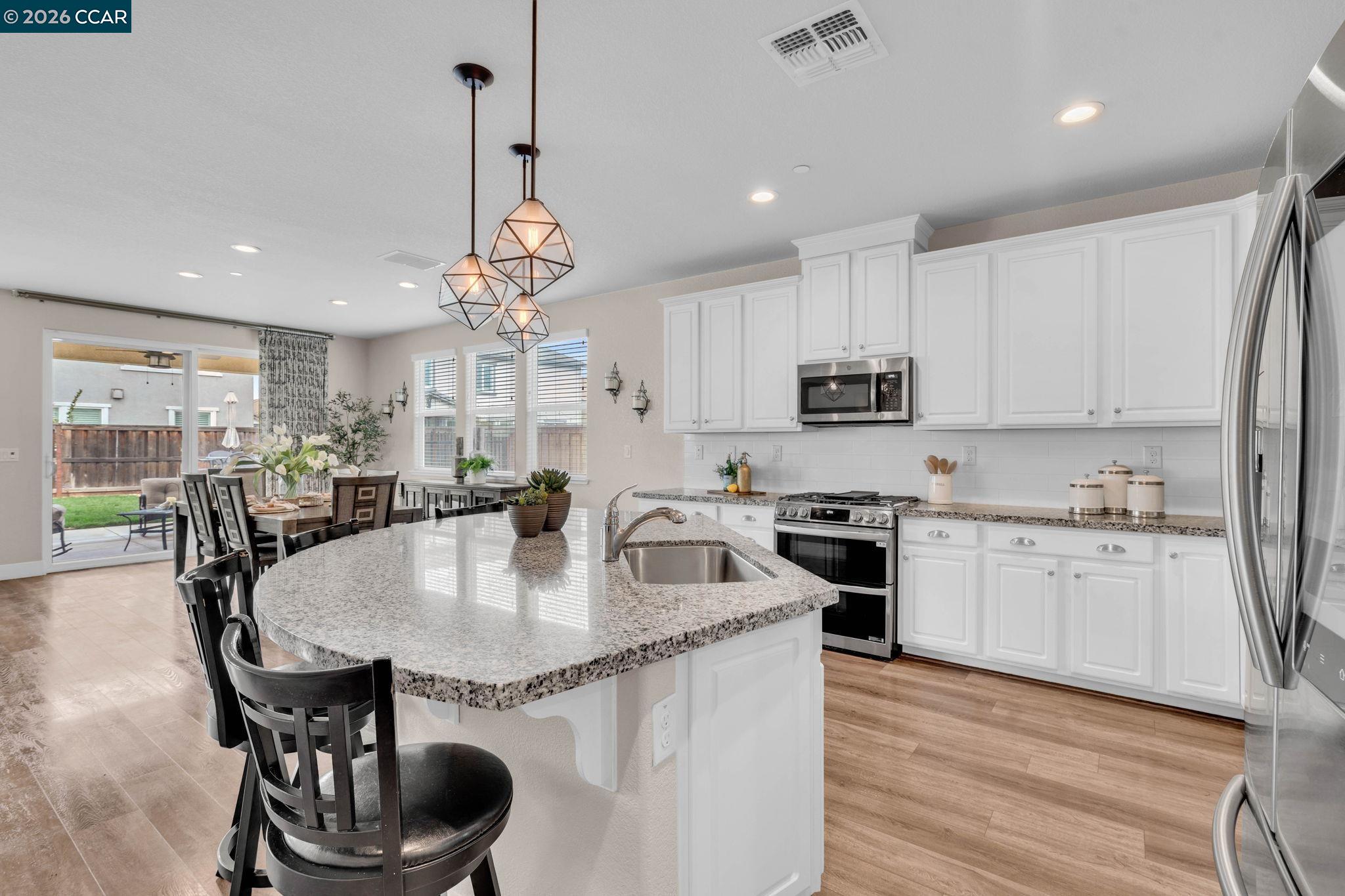 Detail Gallery Image 14 of 55 For 1881 Hartford Ct, Lathrop,  CA 95330 - 4 Beds | 3 Baths