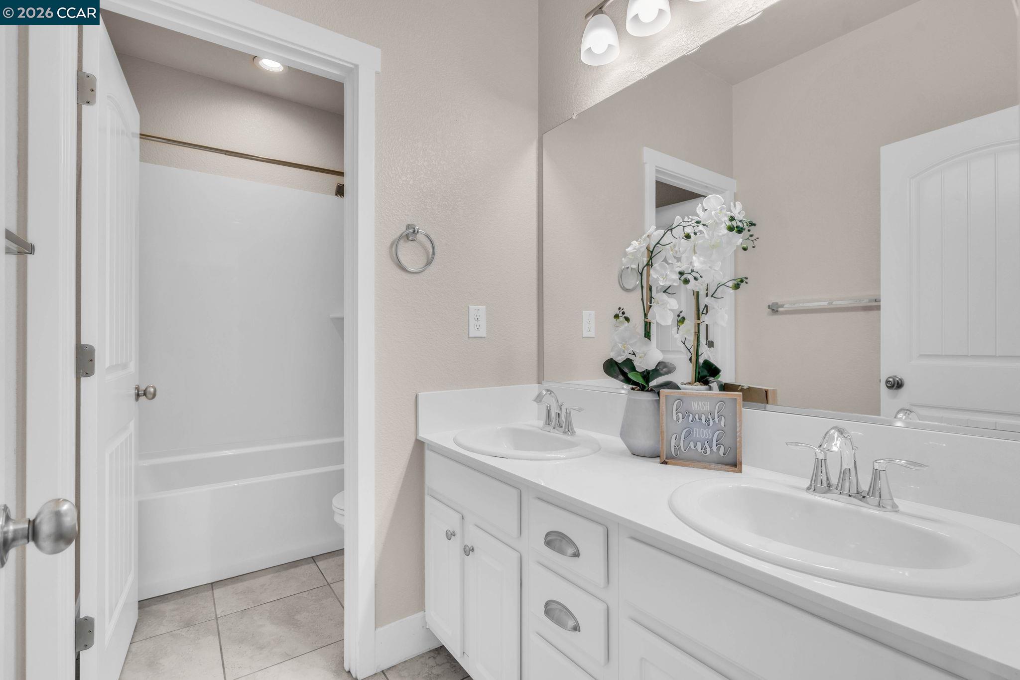 Detail Gallery Image 34 of 55 For 1881 Hartford Ct, Lathrop,  CA 95330 - 4 Beds | 3 Baths