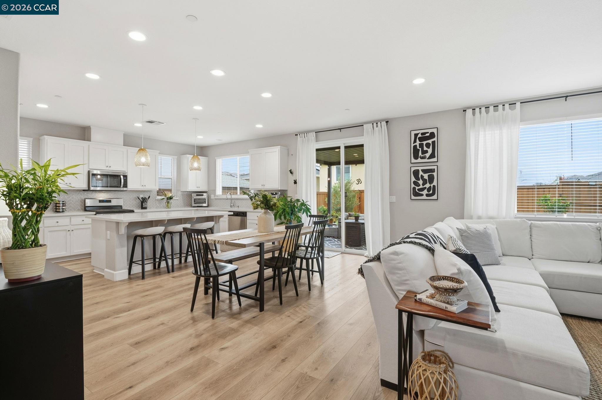 Detail Gallery Image 7 of 37 For 5227 Waterleaf Ln, Fairfield,  CA 94534 - 4 Beds | 2/1 Baths