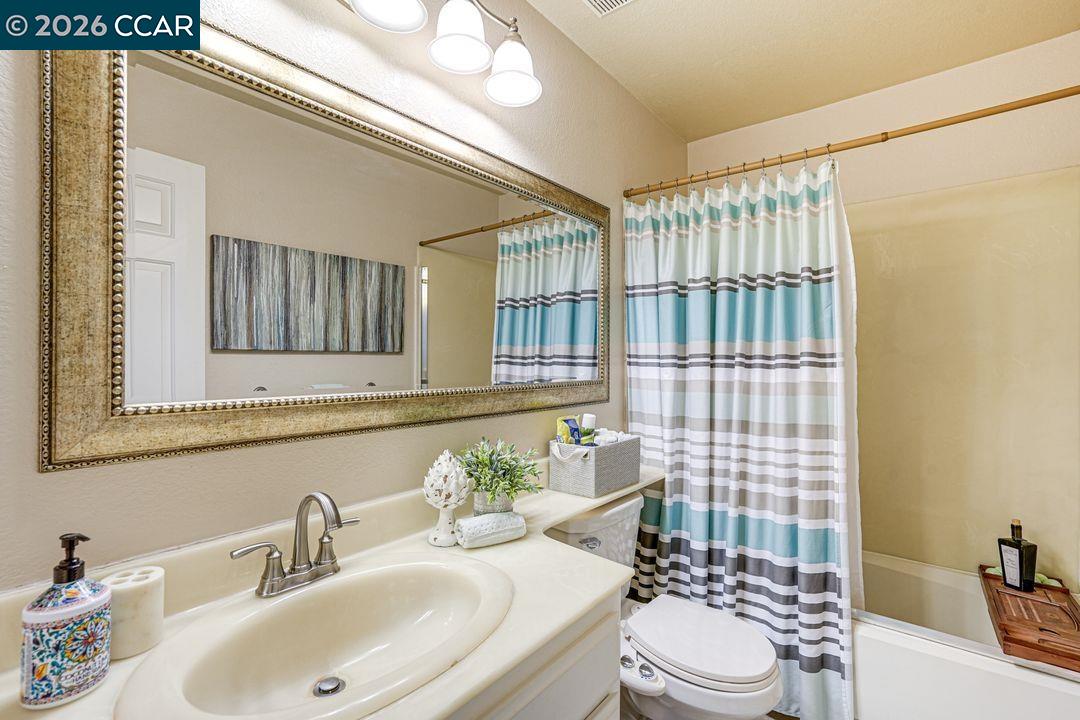 Detail Gallery Image 19 of 28 For 3121 Crestline Ct, Antioch,  CA 94531 - 4 Beds | 2/1 Baths