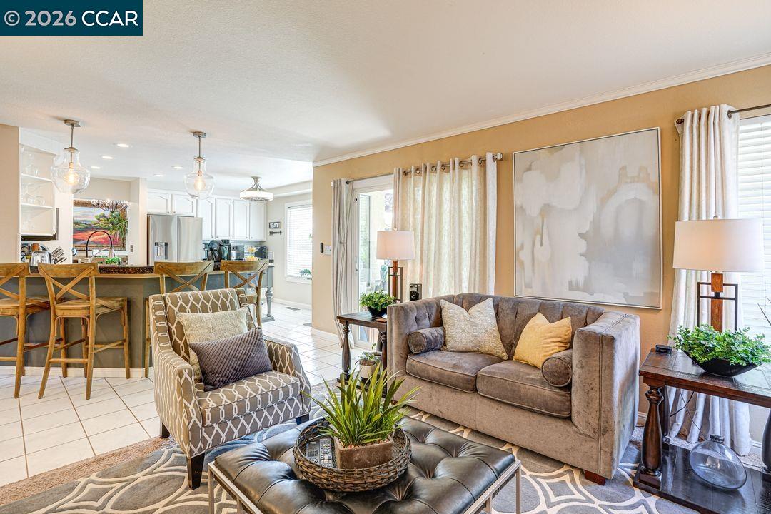 Detail Gallery Image 10 of 28 For 3121 Crestline Ct, Antioch,  CA 94531 - 4 Beds | 2/1 Baths