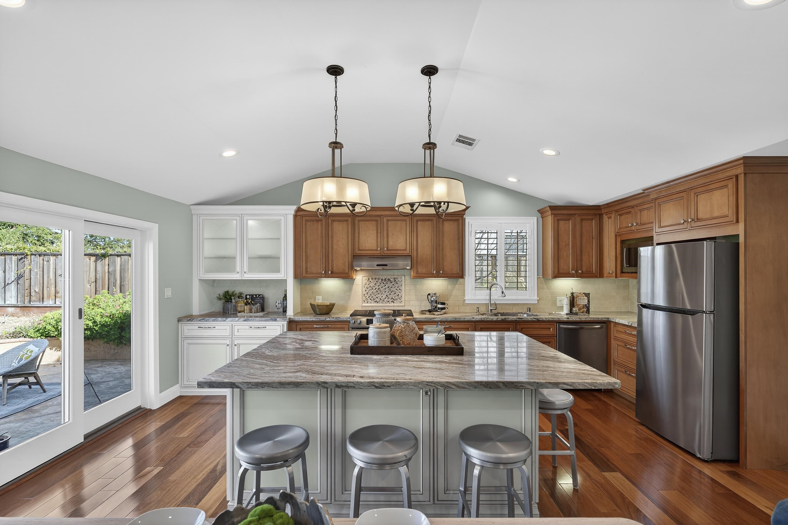 Detail Gallery Image 14 of 53 For 1625 Endriss Dr, Martinez,  CA 94553 - 4 Beds | 2 Baths