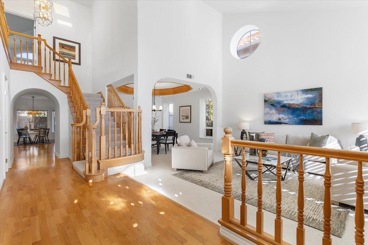 Detail Gallery Image 5 of 60 For 20946 Elbridge Ct, Castro Valley,  CA 94552 - 4 Beds | 3 Baths