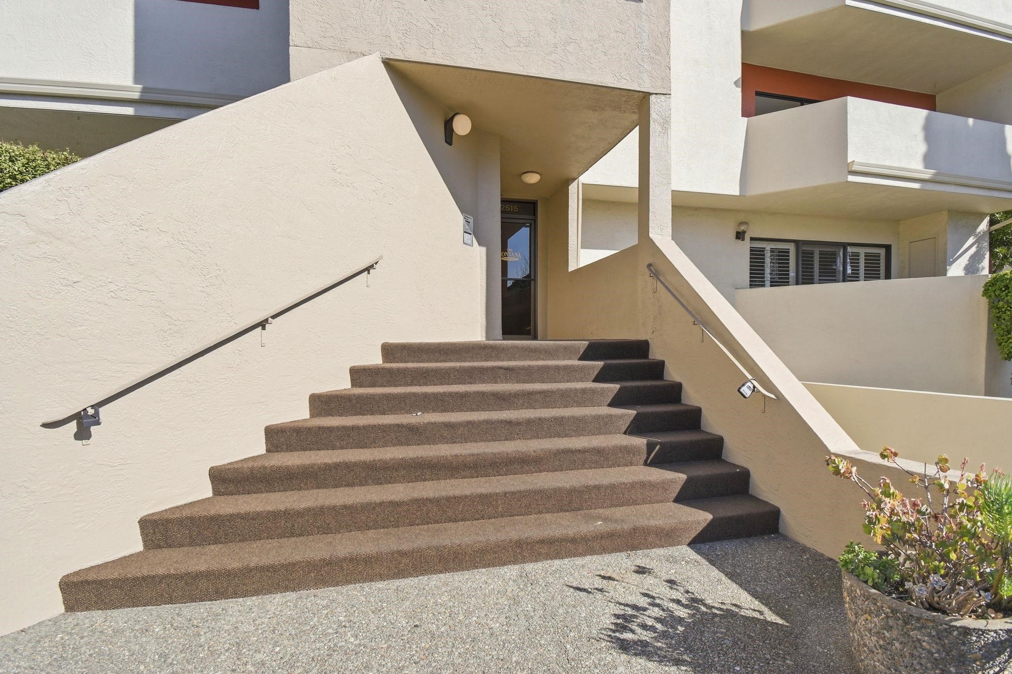 Photo #4: 41123088 Listing: Photo #4