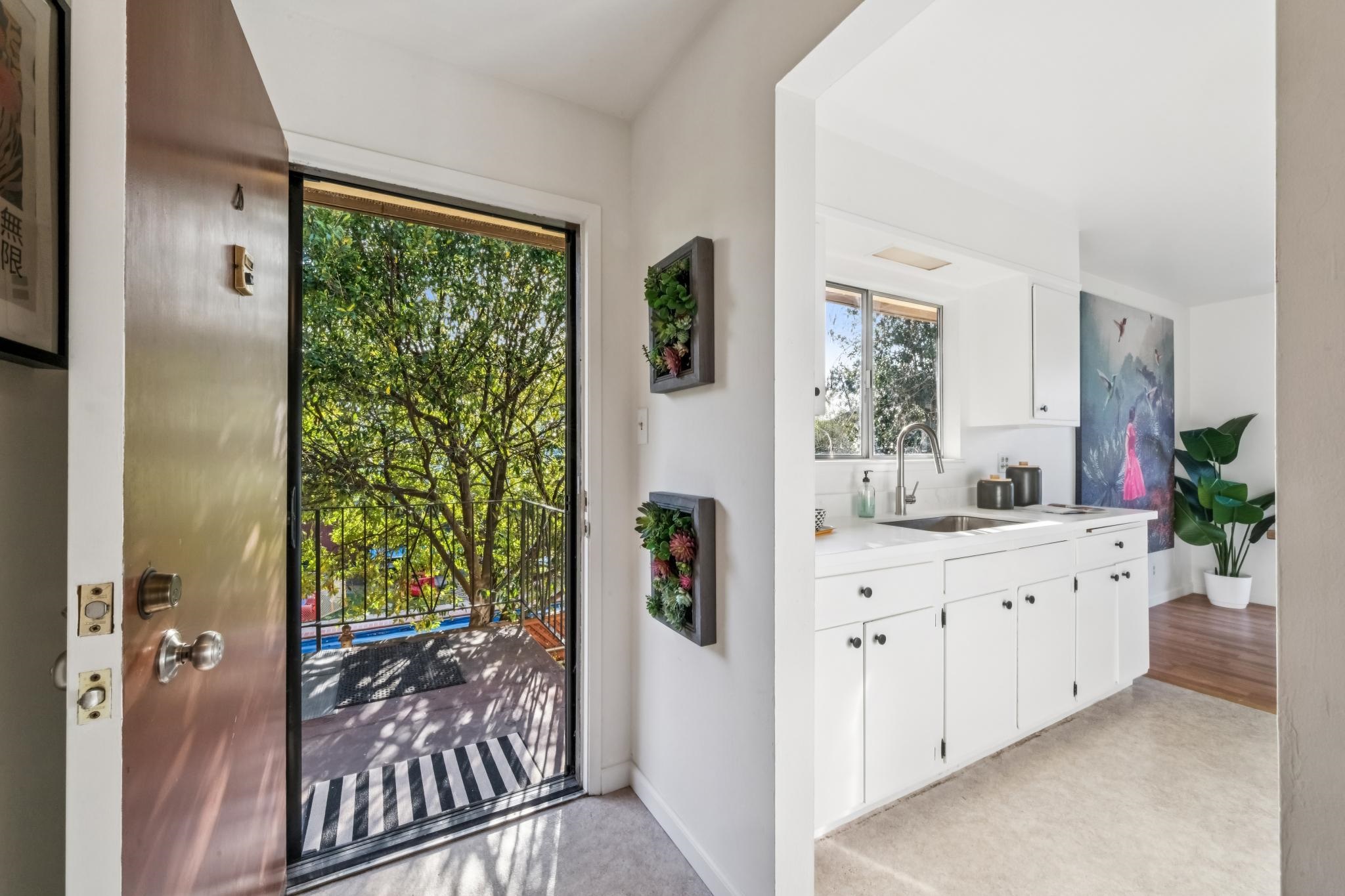 Detail Gallery Image 2 of 20 For 2118 Alameda Avenue, Alameda,  CA 94501 - – Beds | – Baths