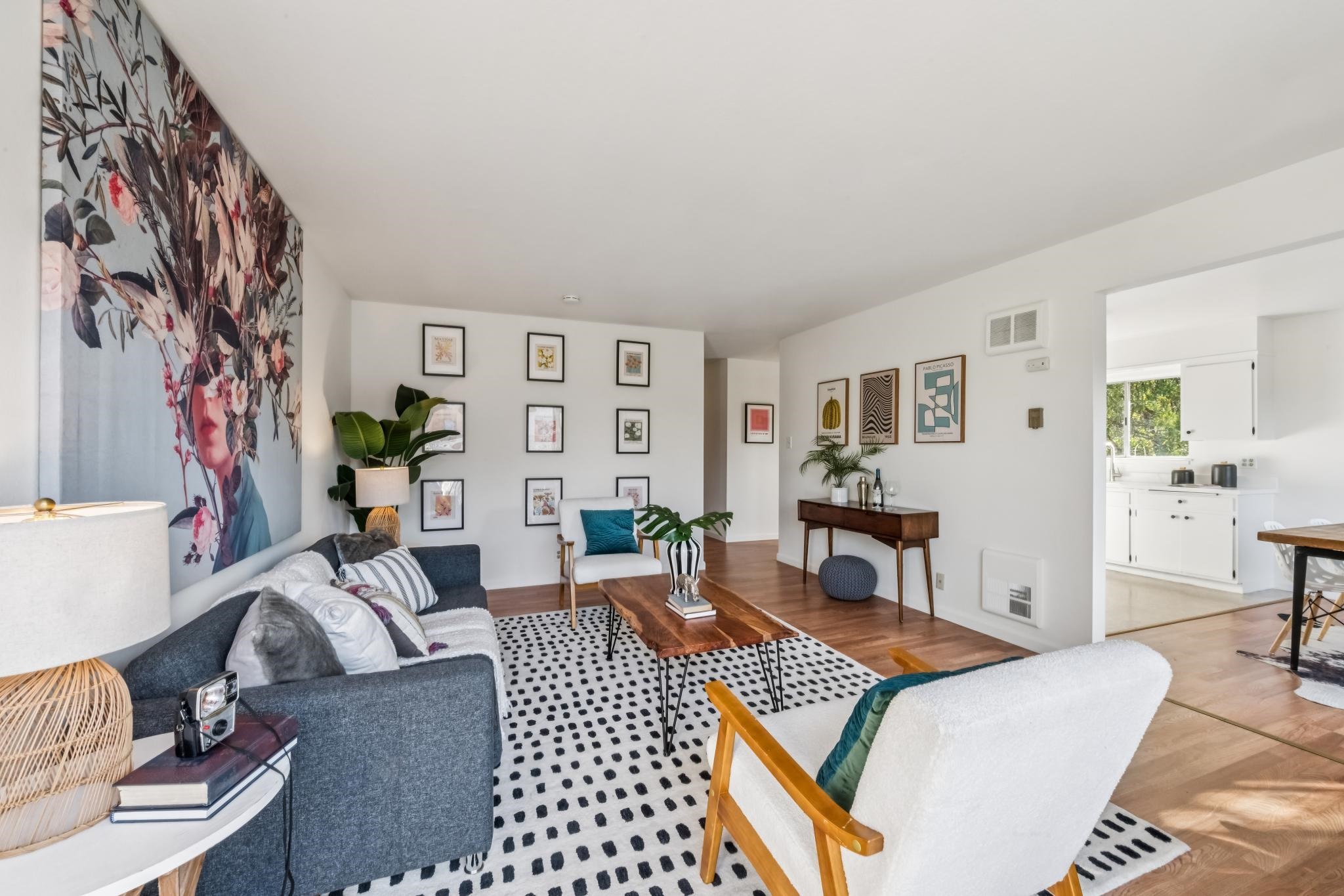 Detail Gallery Image 4 of 20 For 2118 Alameda Avenue, Alameda,  CA 94501 - – Beds | – Baths