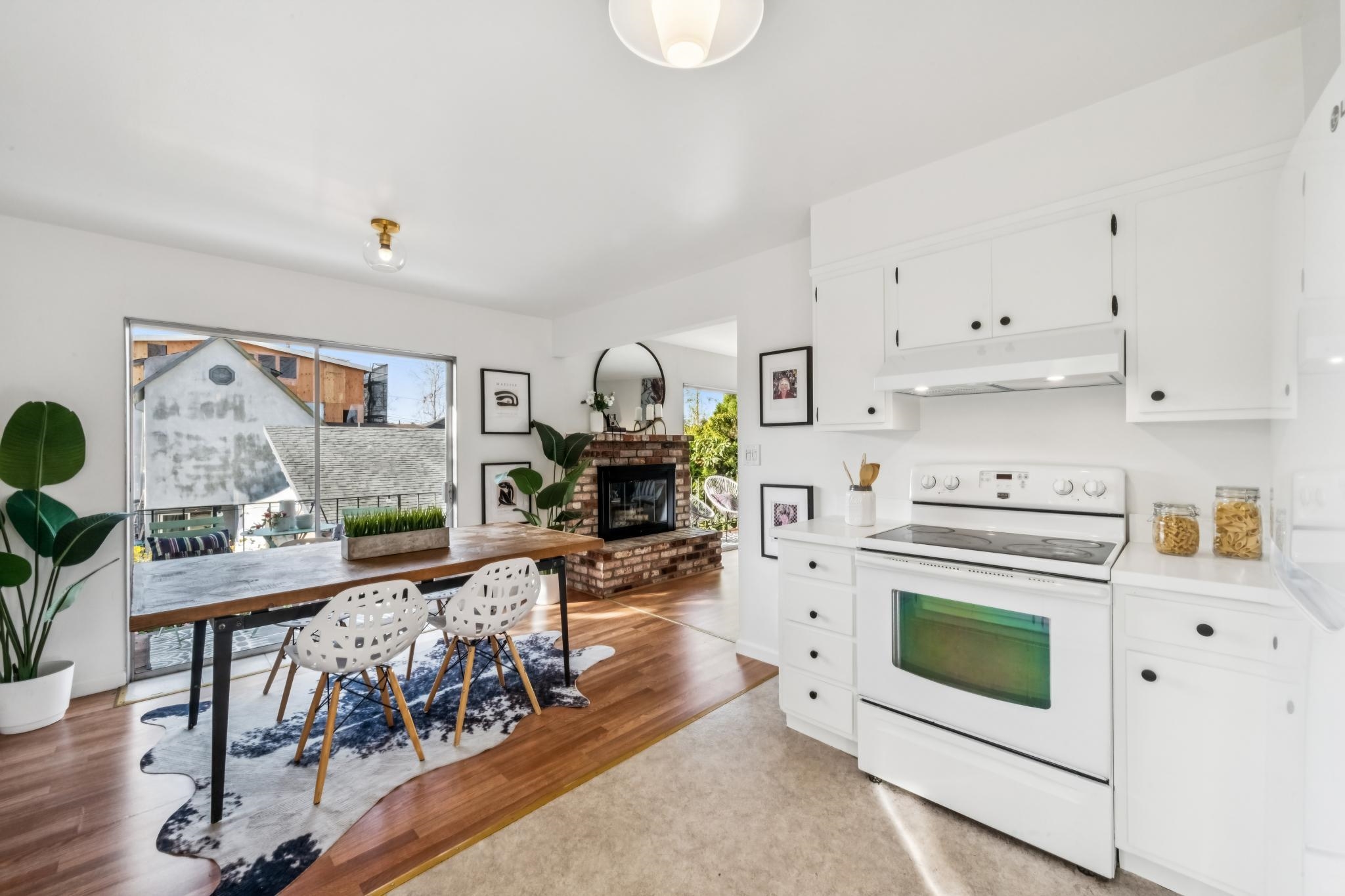 Detail Gallery Image 6 of 20 For 2118 Alameda Avenue, Alameda,  CA 94501 - – Beds | – Baths