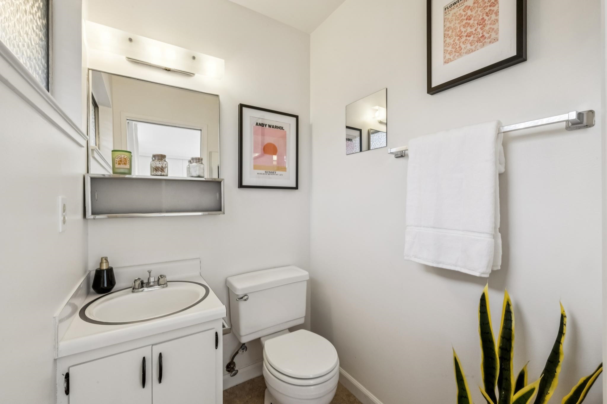 Detail Gallery Image 10 of 20 For 2118 Alameda Avenue, Alameda,  CA 94501 - – Beds | – Baths