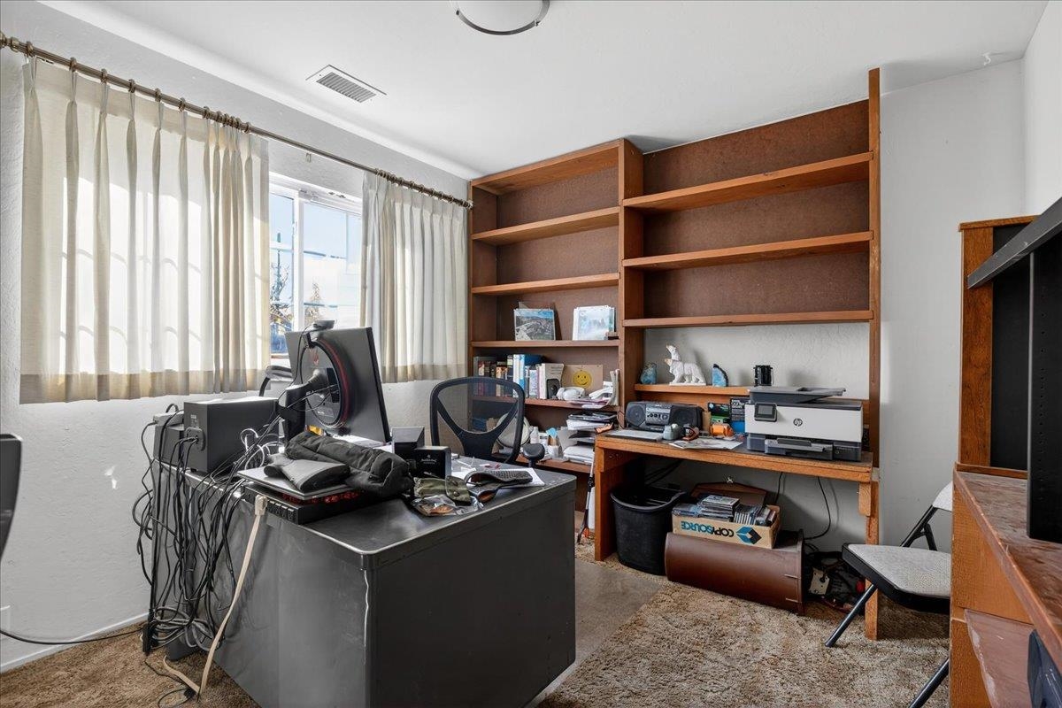 Detail Gallery Image 19 of 28 For 1948 Daytona Dr, San Jose,  CA 95122-1721 - 4 Beds | 2 Baths