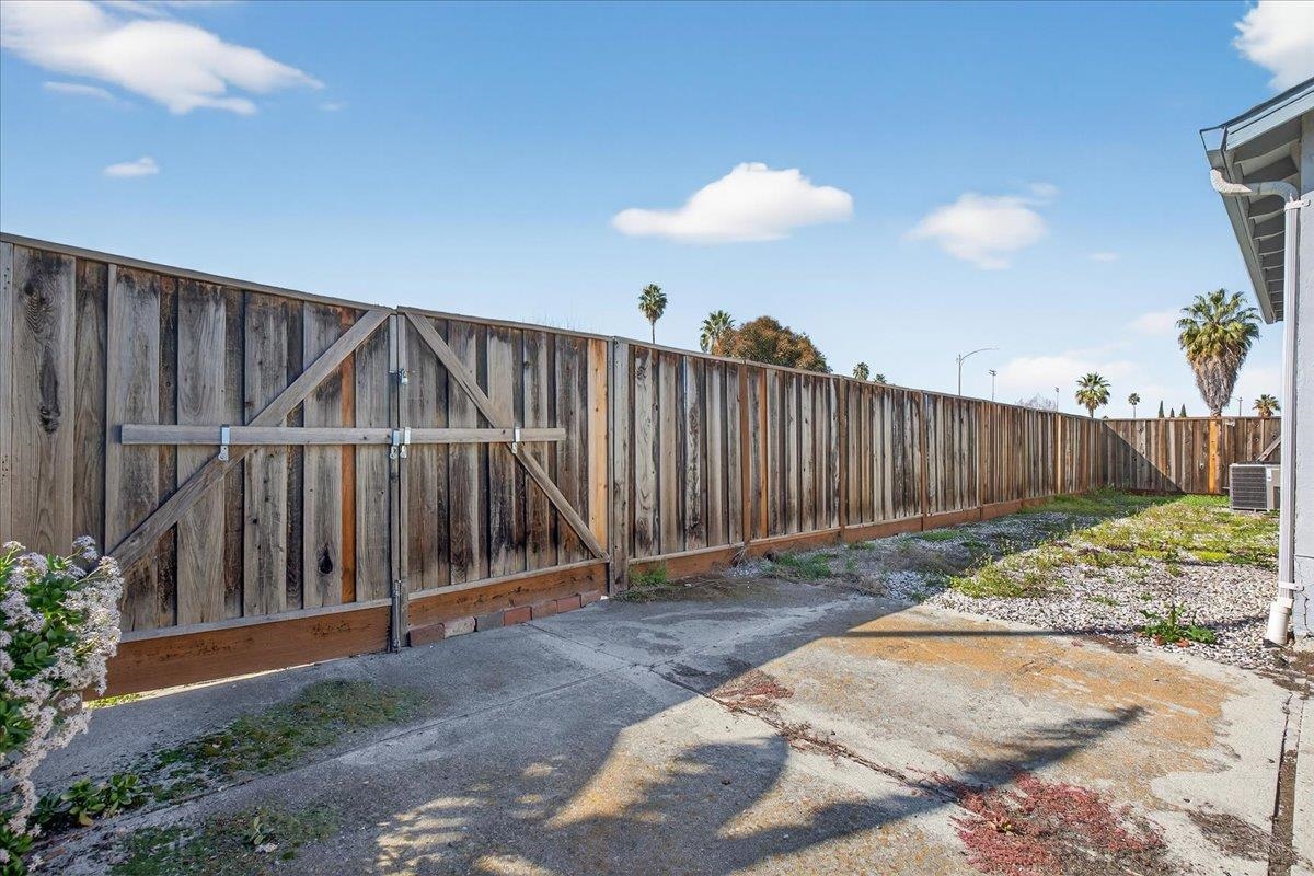 Detail Gallery Image 28 of 28 For 1948 Daytona Dr, San Jose,  CA 95122-1721 - 4 Beds | 2 Baths