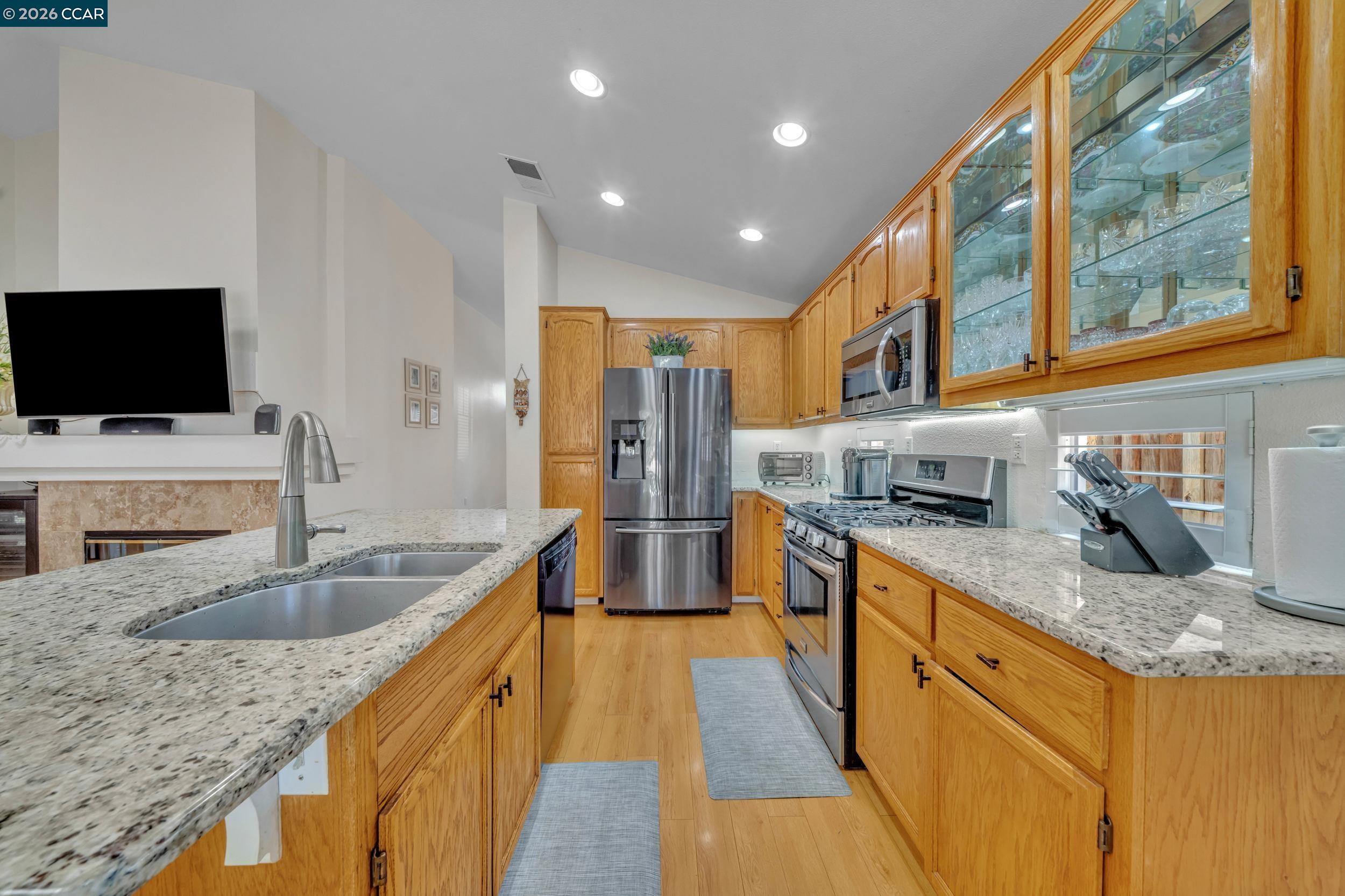 Detail Gallery Image 14 of 38 For 441 Apple Hill Drive, Brentwood,  CA 94513 - 3 Beds | 2 Baths