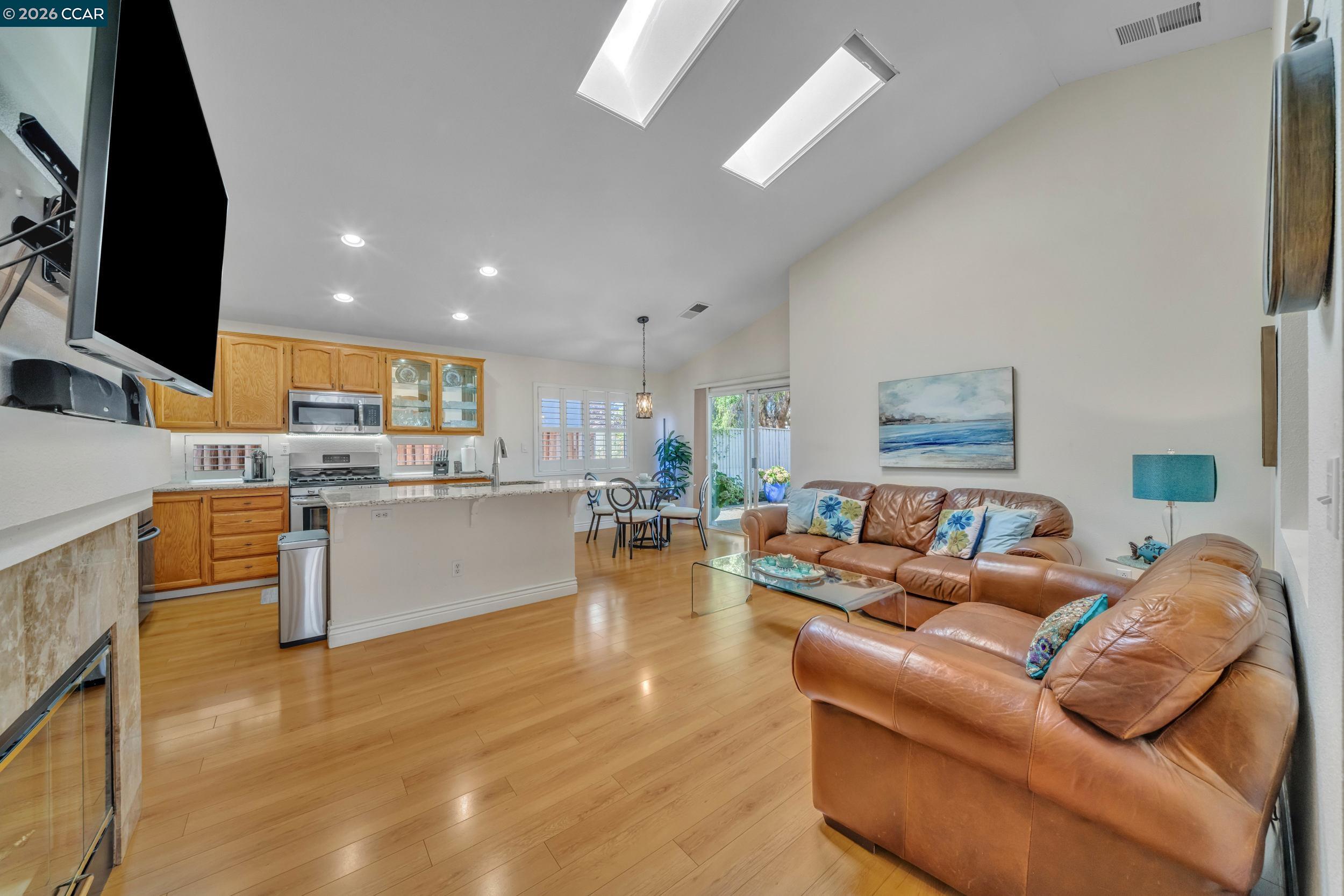 Detail Gallery Image 9 of 38 For 441 Apple Hill Drive, Brentwood,  CA 94513 - 3 Beds | 2 Baths