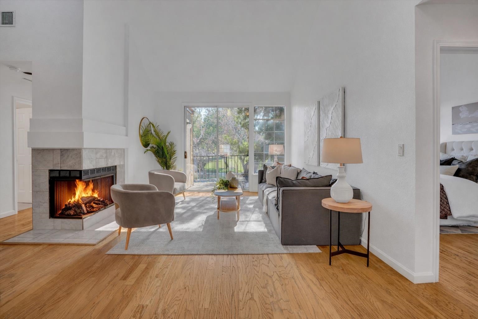 Front Image Thumbnail for BE41123093