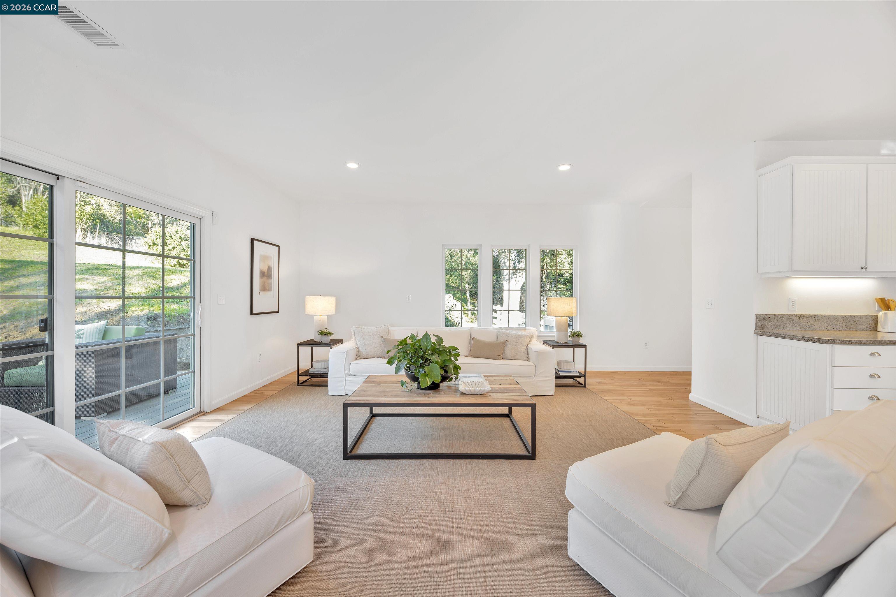 Detail Gallery Image 4 of 35 For 1847 Reliez Valley Rd, Lafayette,  CA 94549 - 4 Beds | 3/1 Baths