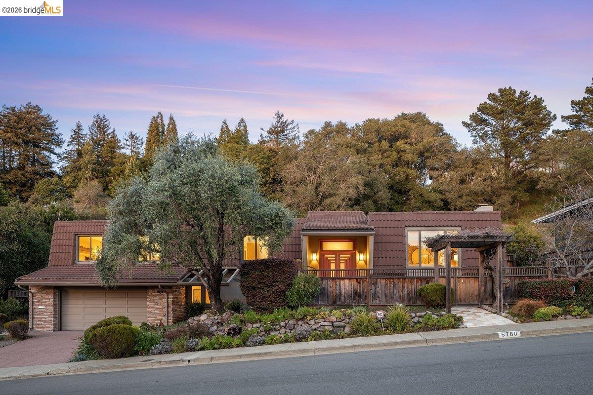 Front Image Thumbnail for EB41123095