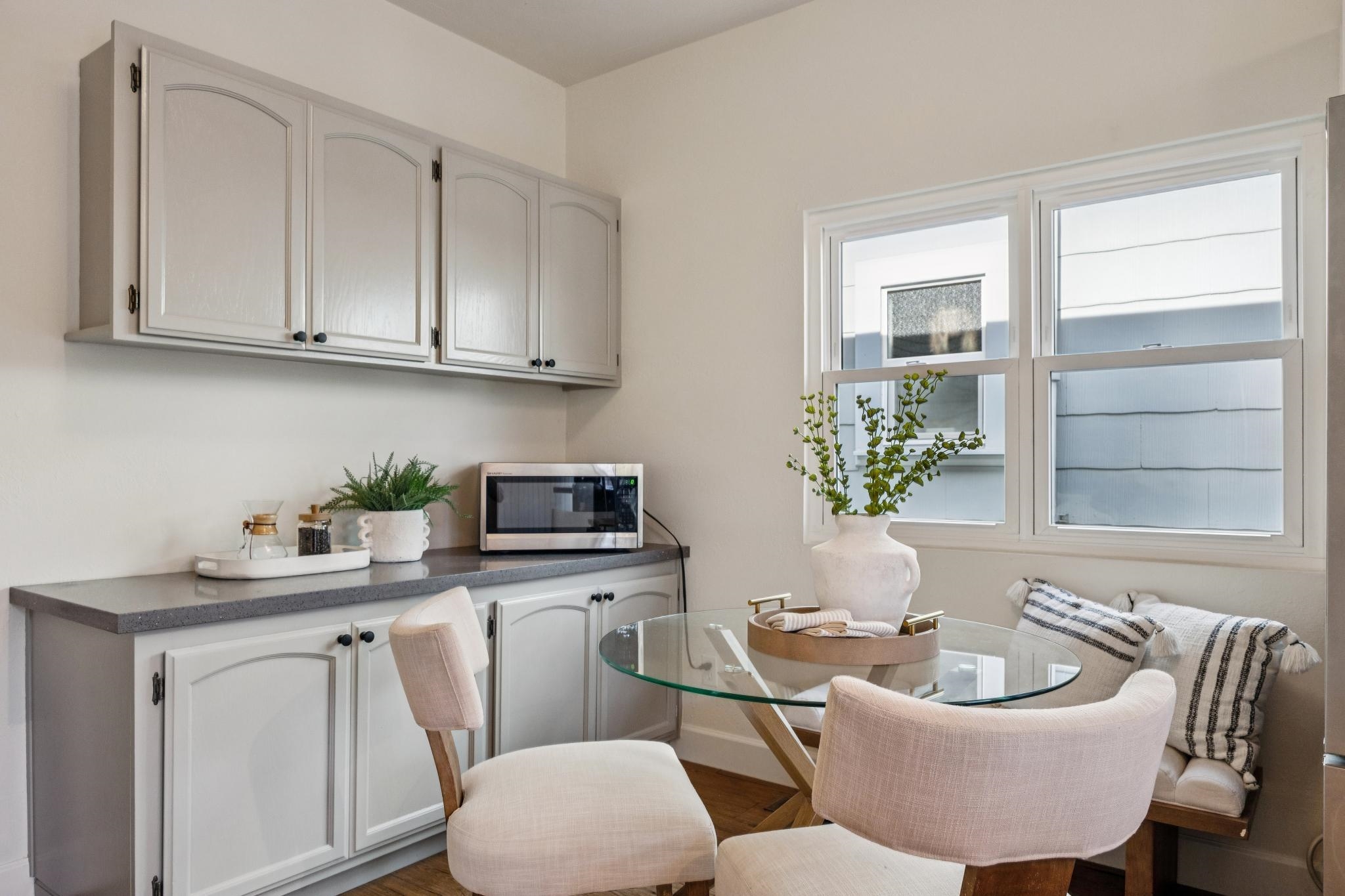 Detail Gallery Image 17 of 35 For 5216 Market St, Oakland,  CA 94608 - 2 Beds | 1/1 Baths