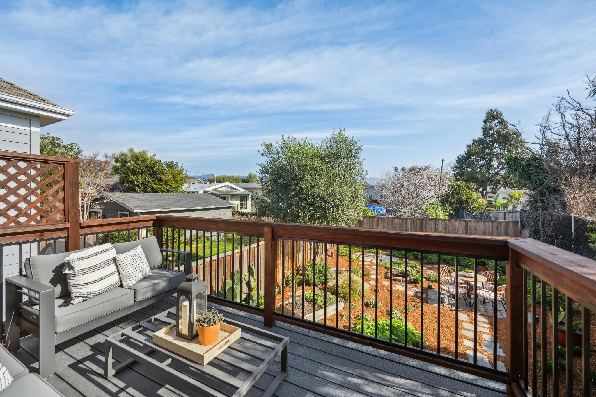 Detail Gallery Image 19 of 35 For 5216 Market St, Oakland,  CA 94608 - 2 Beds | 1/1 Baths