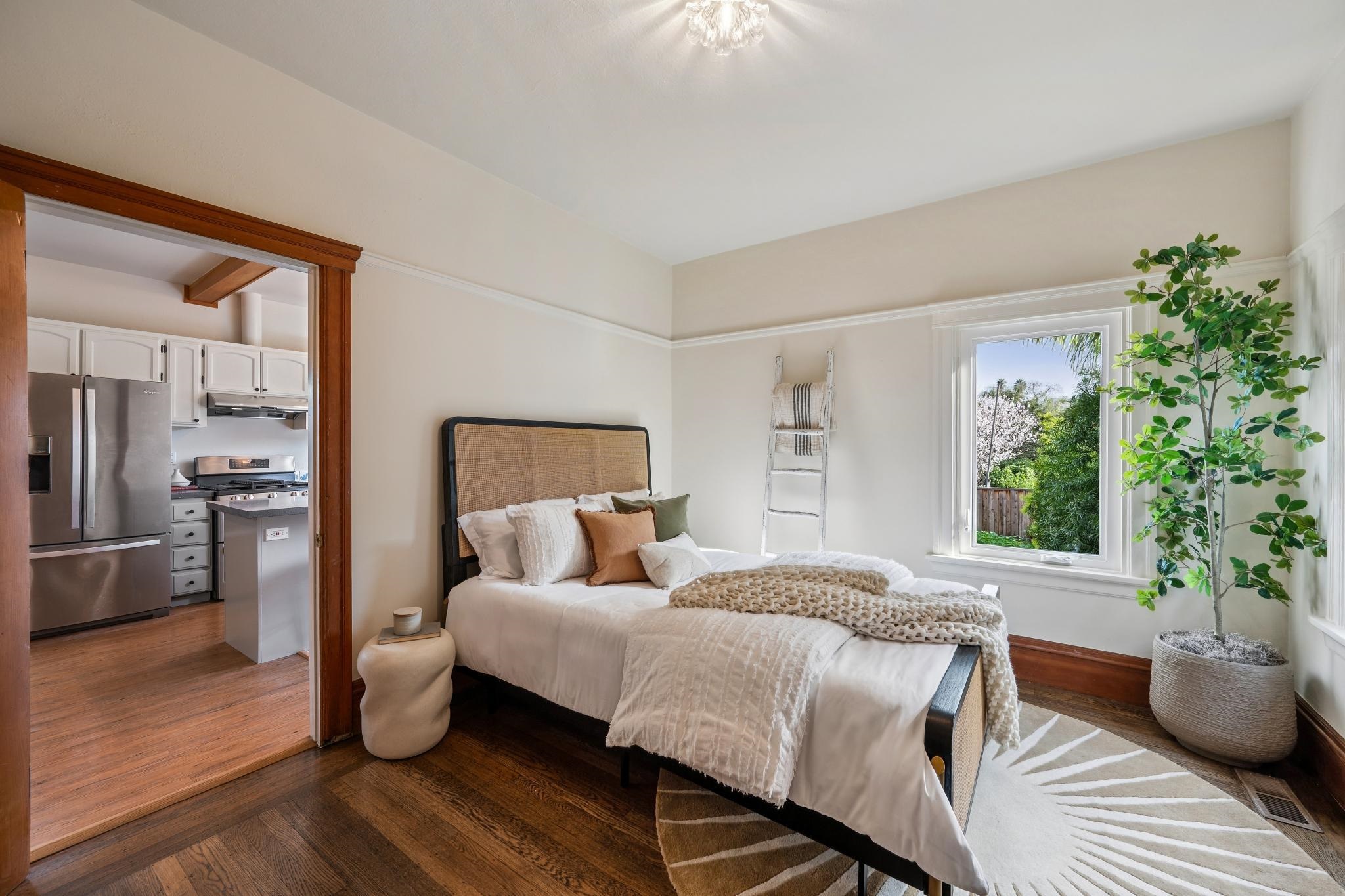 Detail Gallery Image 22 of 35 For 5216 Market St, Oakland,  CA 94608 - 2 Beds | 1/1 Baths