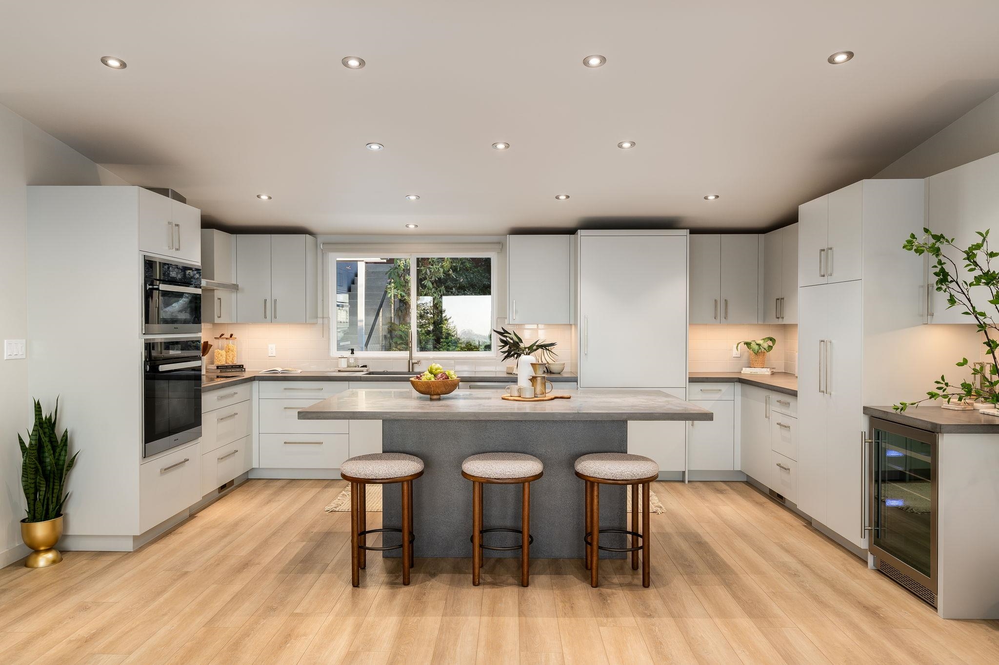 Detail Gallery Image 13 of 59 For 1468 Summit Rd, Berkeley,  CA 94708 - 4 Beds | 3 Baths