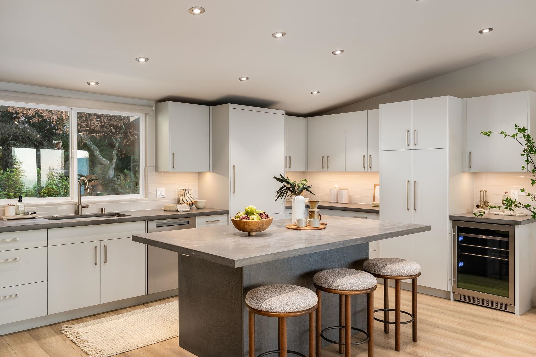 Detail Gallery Image 14 of 59 For 1468 Summit Rd, Berkeley,  CA 94708 - 4 Beds | 3 Baths