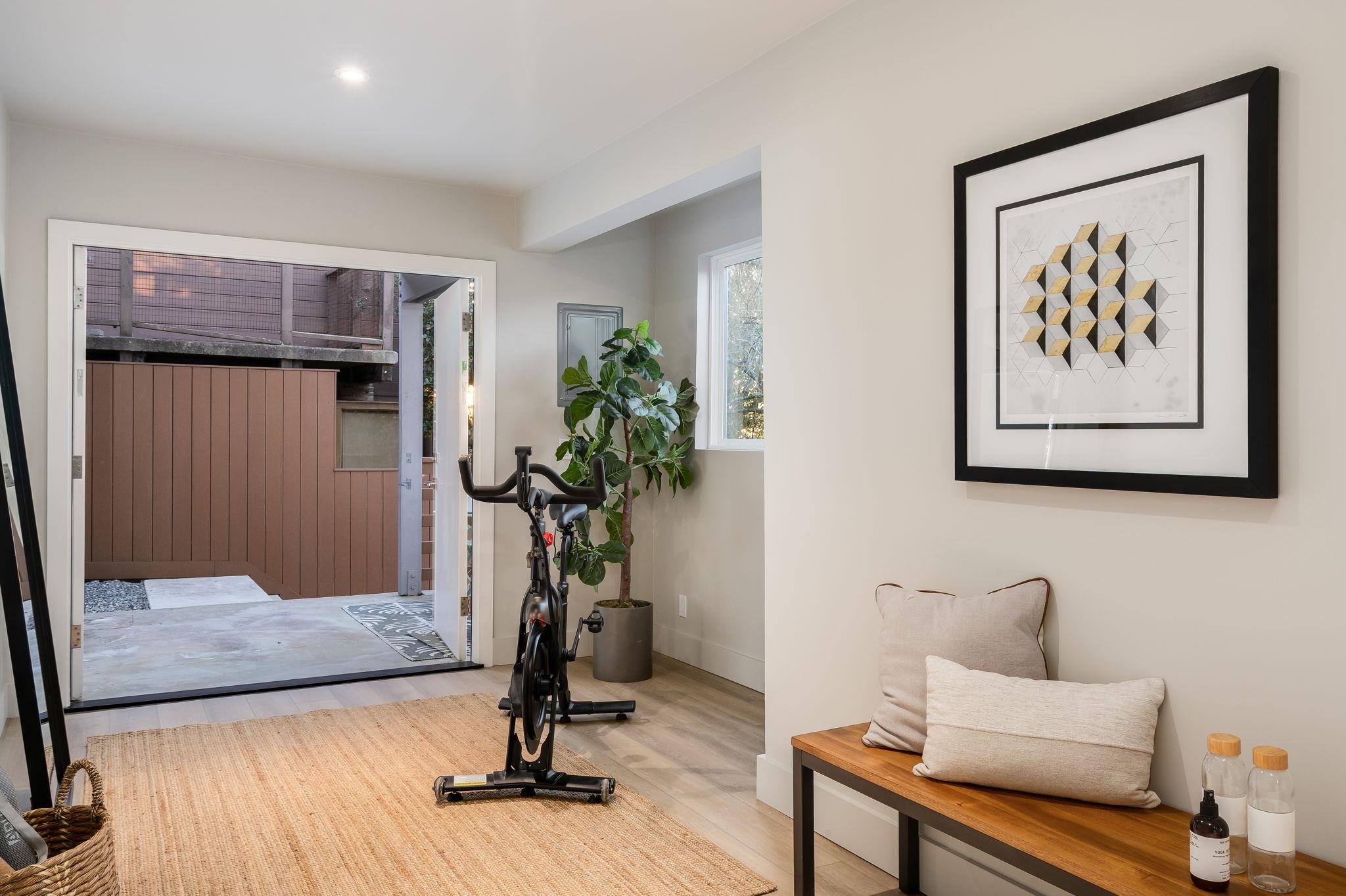 Detail Gallery Image 33 of 59 For 1468 Summit Rd, Berkeley,  CA 94708 - 4 Beds | 3 Baths