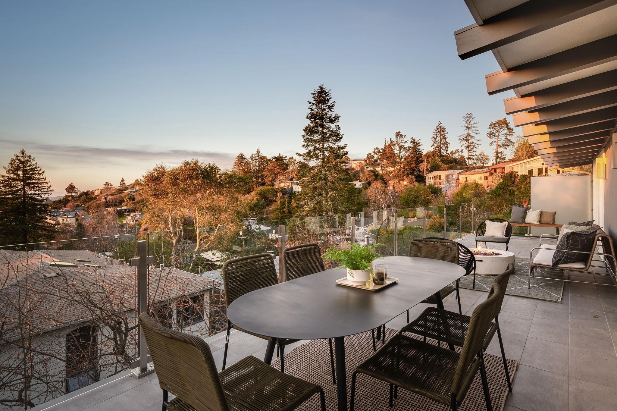 Detail Gallery Image 44 of 59 For 1468 Summit Rd, Berkeley,  CA 94708 - 4 Beds | 3 Baths