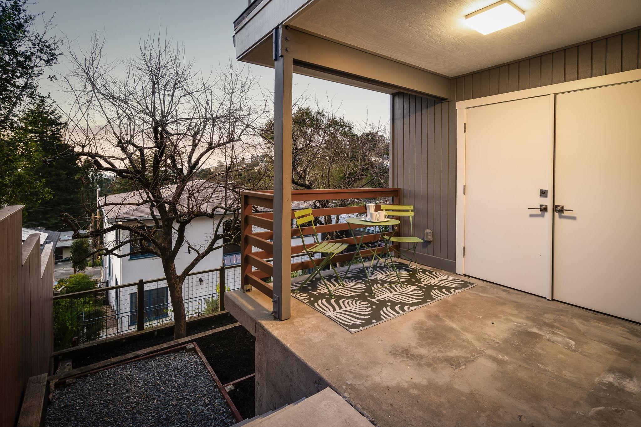 Detail Gallery Image 46 of 59 For 1468 Summit Rd, Berkeley,  CA 94708 - 4 Beds | 3 Baths