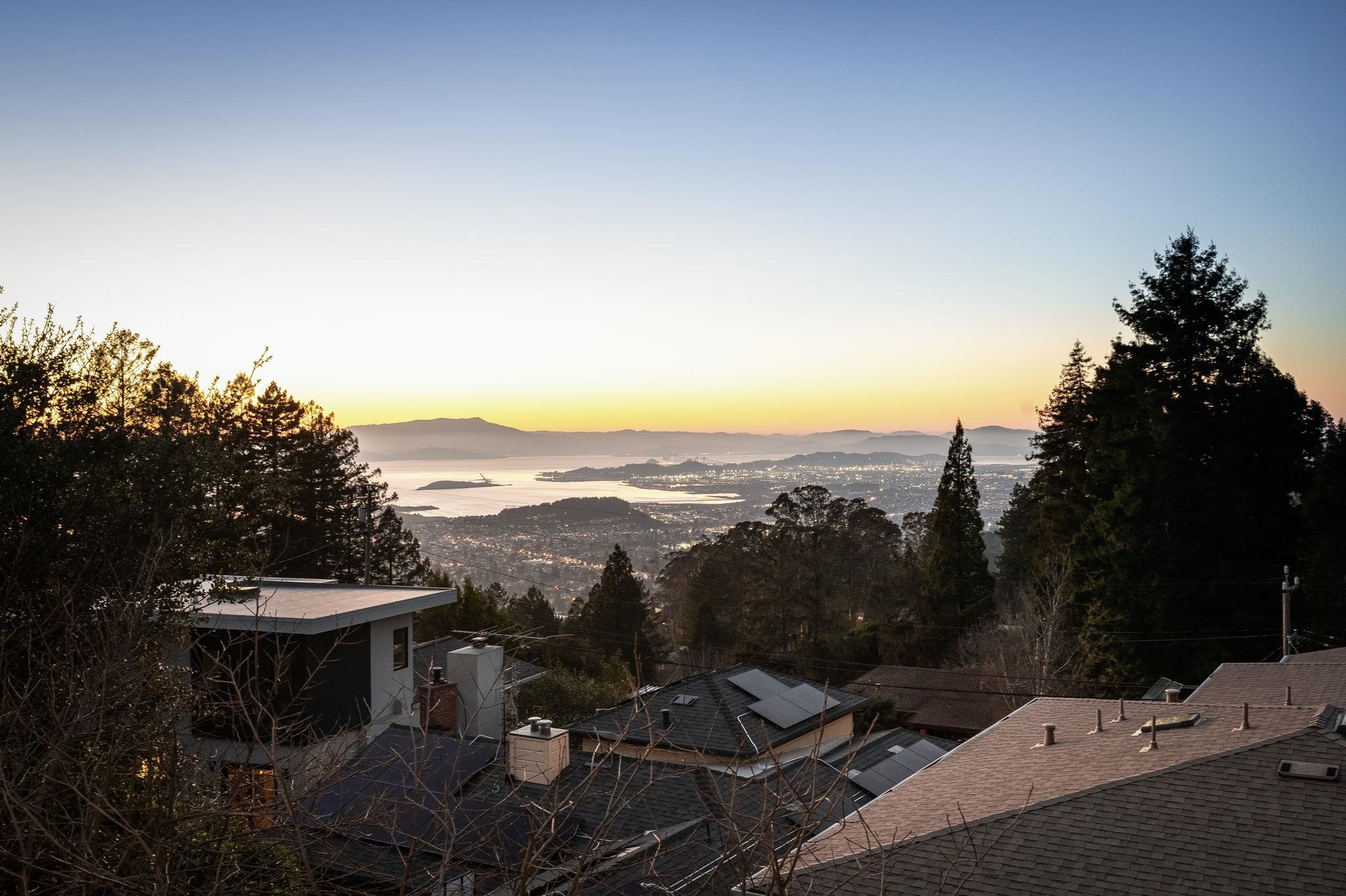 Detail Gallery Image 54 of 59 For 1468 Summit Rd, Berkeley,  CA 94708 - 4 Beds | 3 Baths