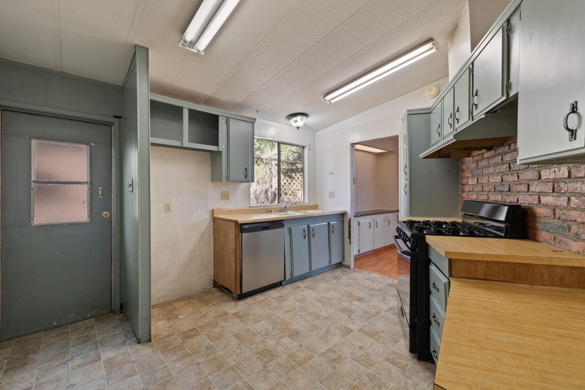 Detail Gallery Image 46 of 60 For 22987 Lazy Z Ln, Sonora,  CA 95370 - 3 Beds | 2/1 Baths