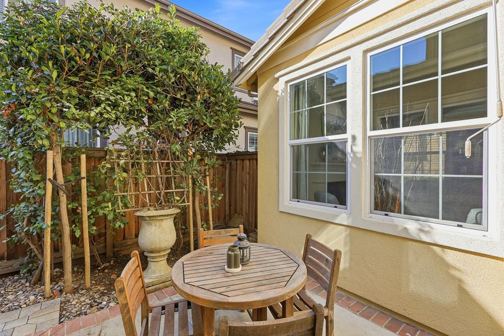 Detail Gallery Image 11 of 56 For 4478 English Rose Cmn, Fremont,  CA 94538 - 4 Beds | 3 Baths