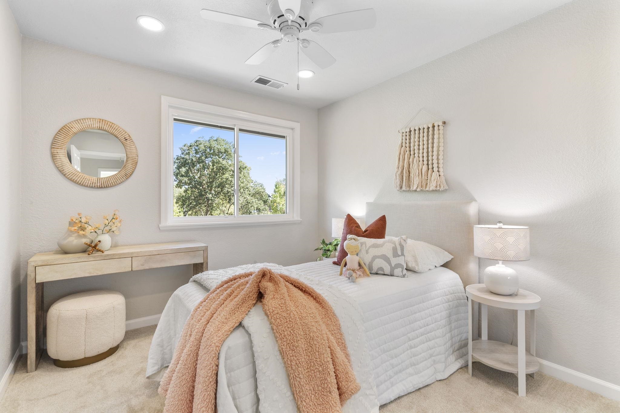 Detail Gallery Image 14 of 25 For 215 Mavis Dr, Pleasanton,  CA 94566 - 3 Beds | 2/1 Baths