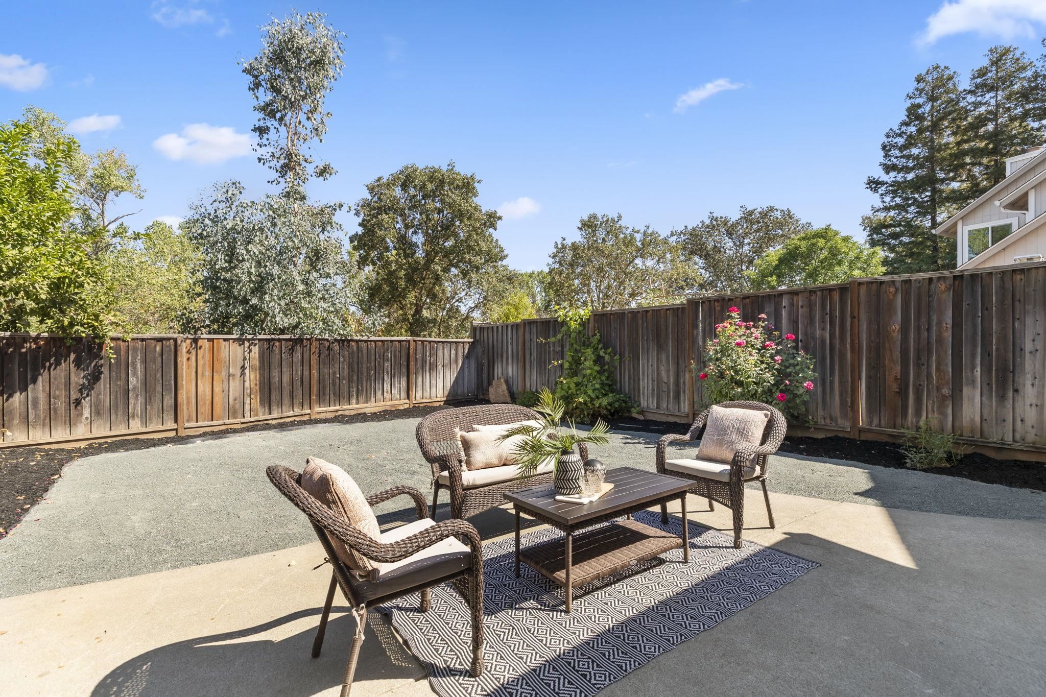 Detail Gallery Image 19 of 25 For 215 Mavis Dr, Pleasanton,  CA 94566 - 3 Beds | 2/1 Baths