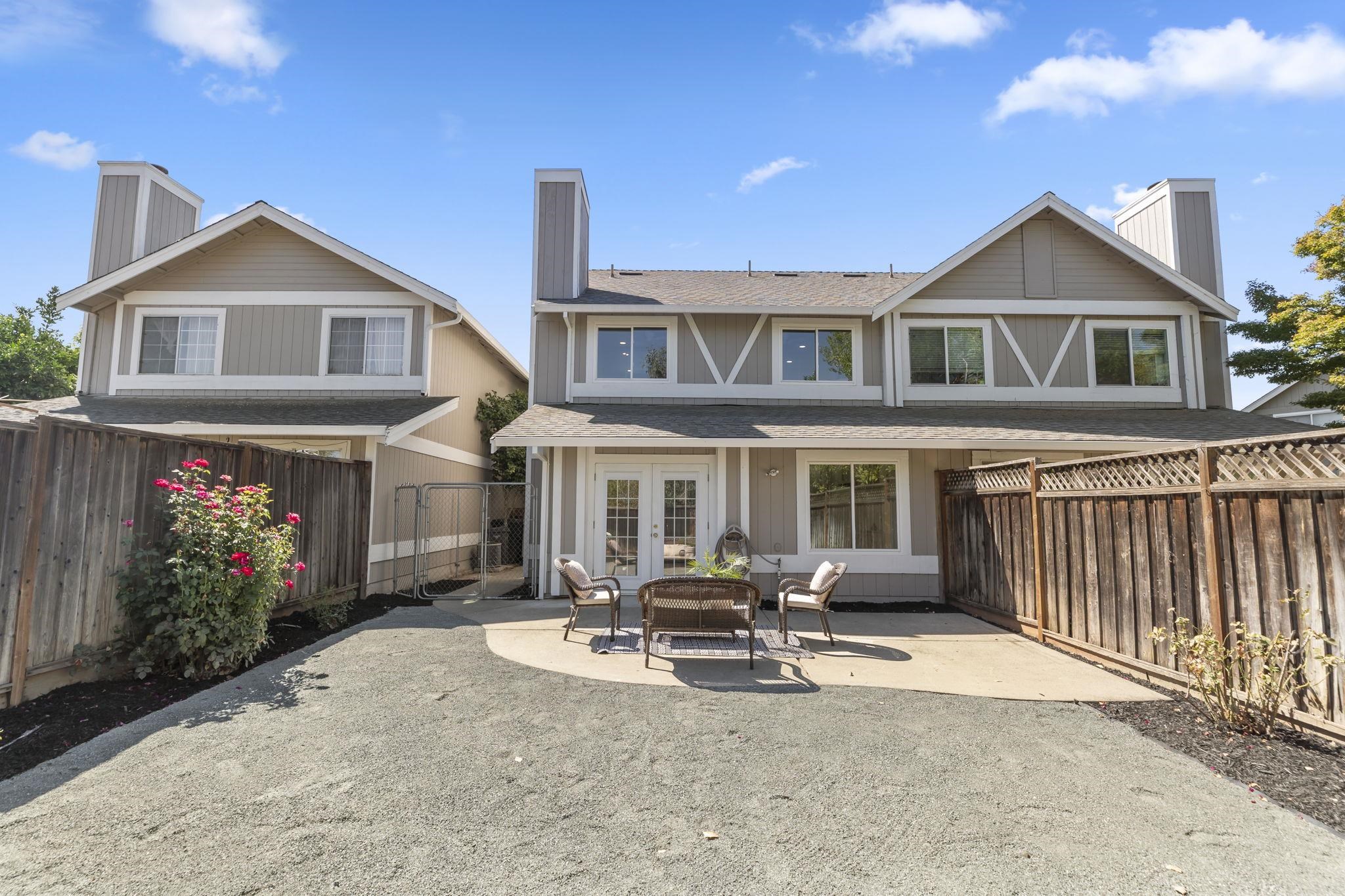 Detail Gallery Image 20 of 25 For 215 Mavis Dr, Pleasanton,  CA 94566 - 3 Beds | 2/1 Baths