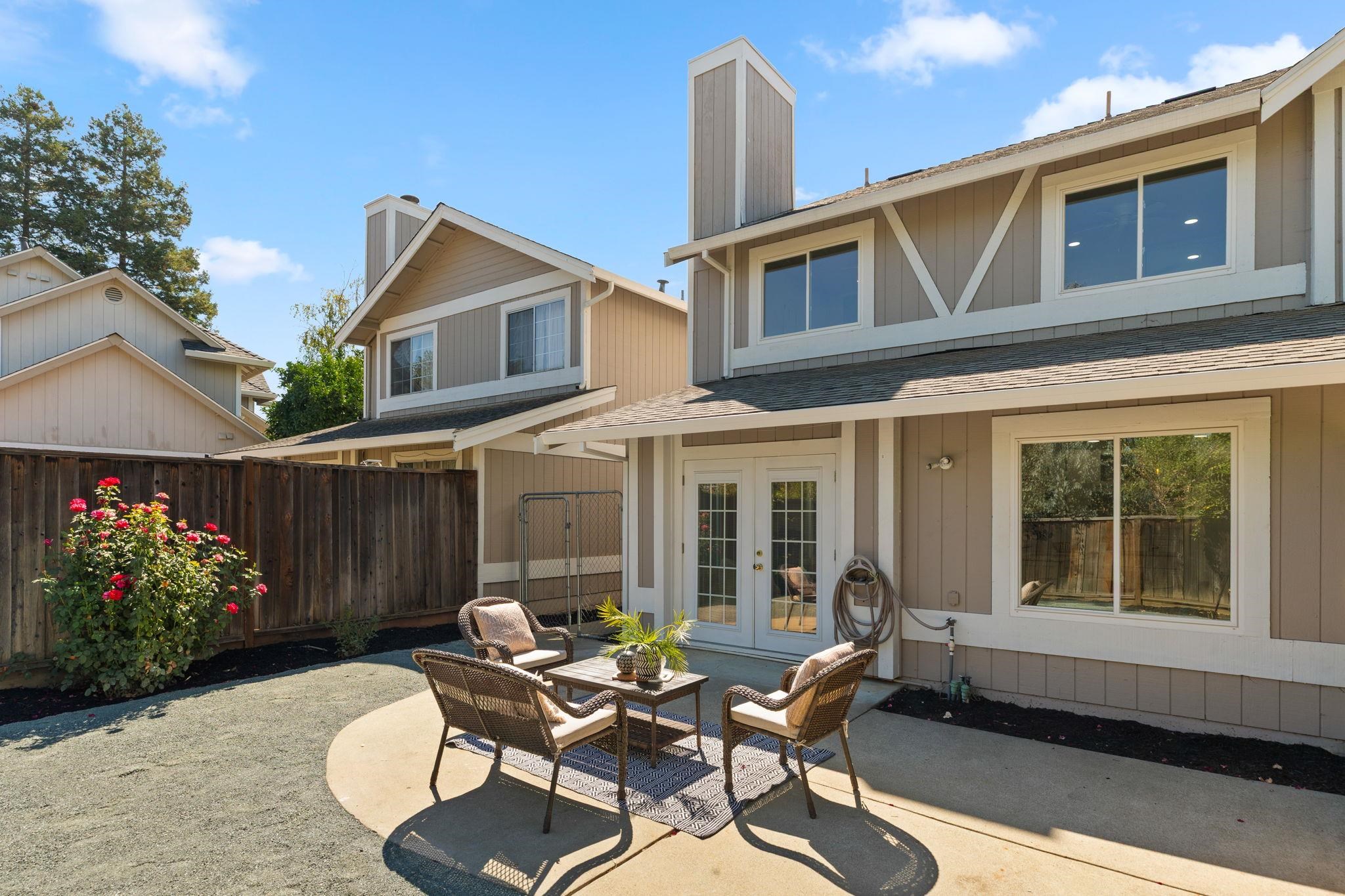 Detail Gallery Image 21 of 25 For 215 Mavis Dr, Pleasanton,  CA 94566 - 3 Beds | 2/1 Baths
