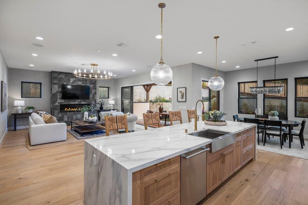 Detail Gallery Image 15 of 47 For 180 Castle Hill Ranch Rd, Walnut Creek,  CA 94595 - 4 Beds | 4/1 Baths