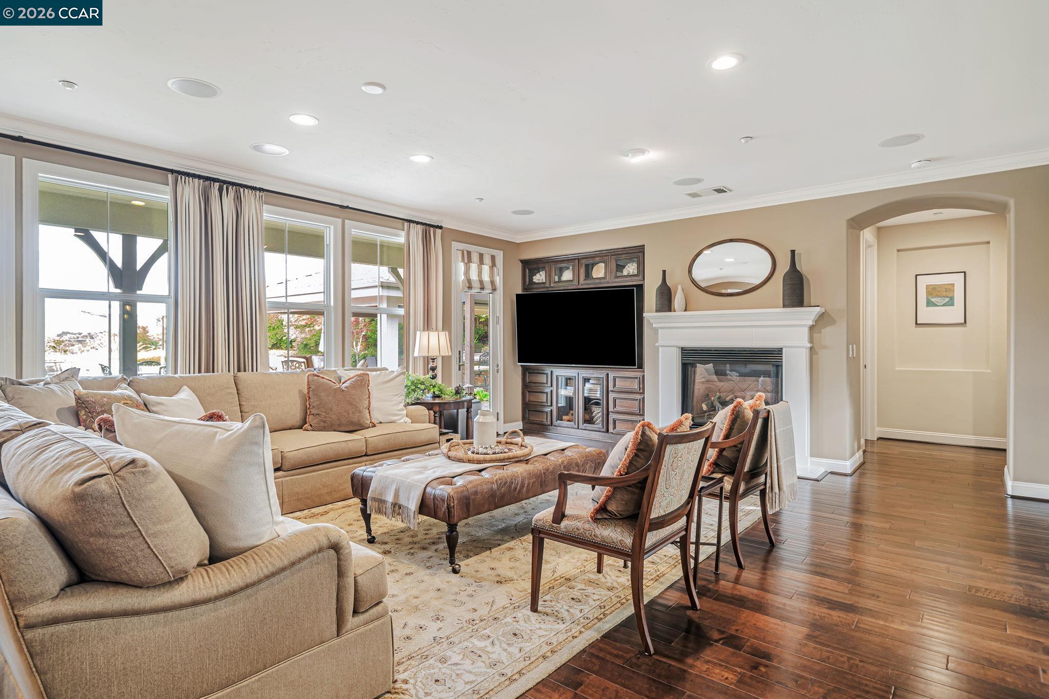 Detail Gallery Image 22 of 60 For 120 Tamarind Ln, Danville,  CA 94526 - 6 Beds | 6/1 Baths