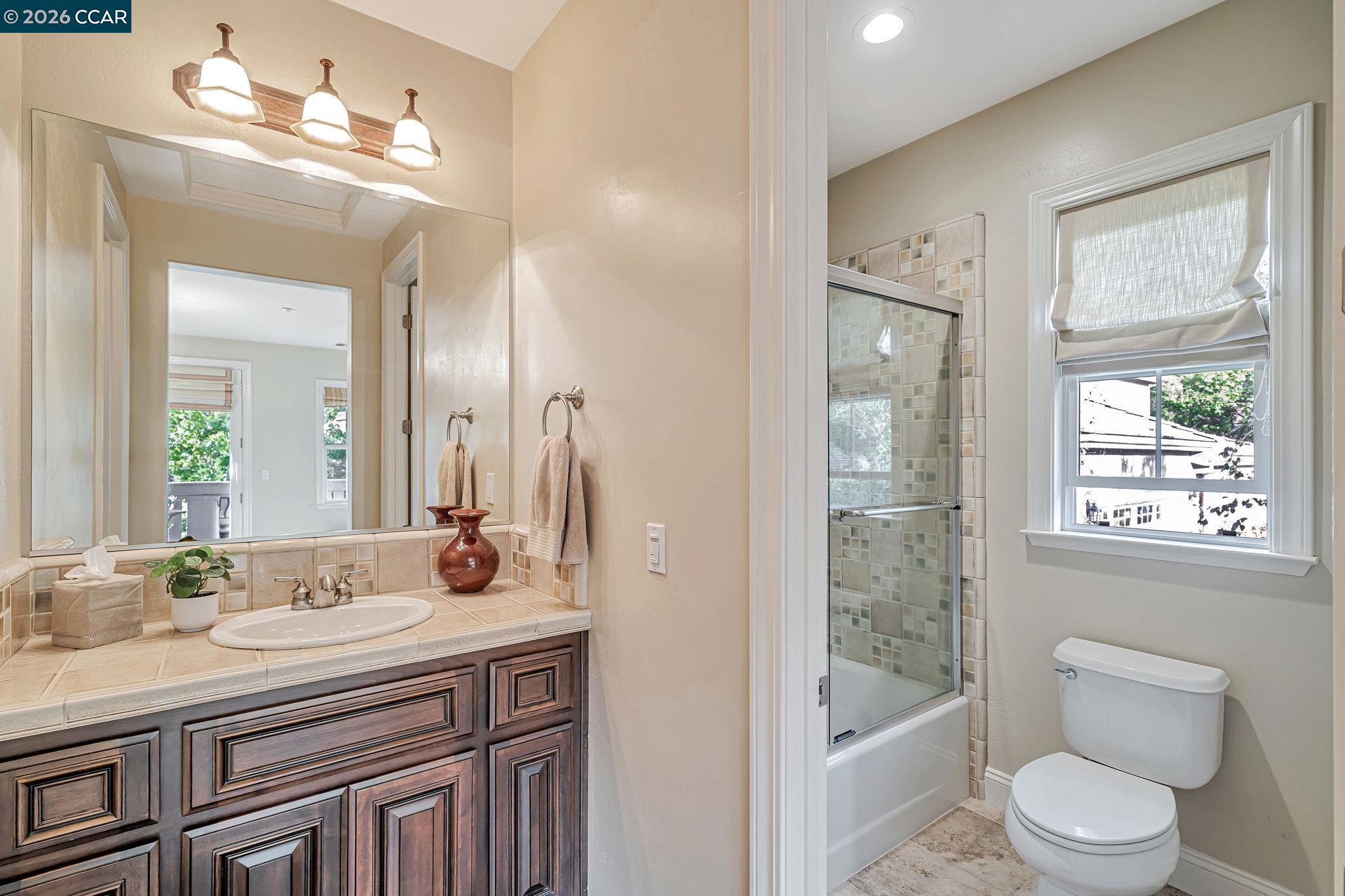 Detail Gallery Image 51 of 60 For 120 Tamarind Ln, Danville,  CA 94526 - 6 Beds | 6/1 Baths