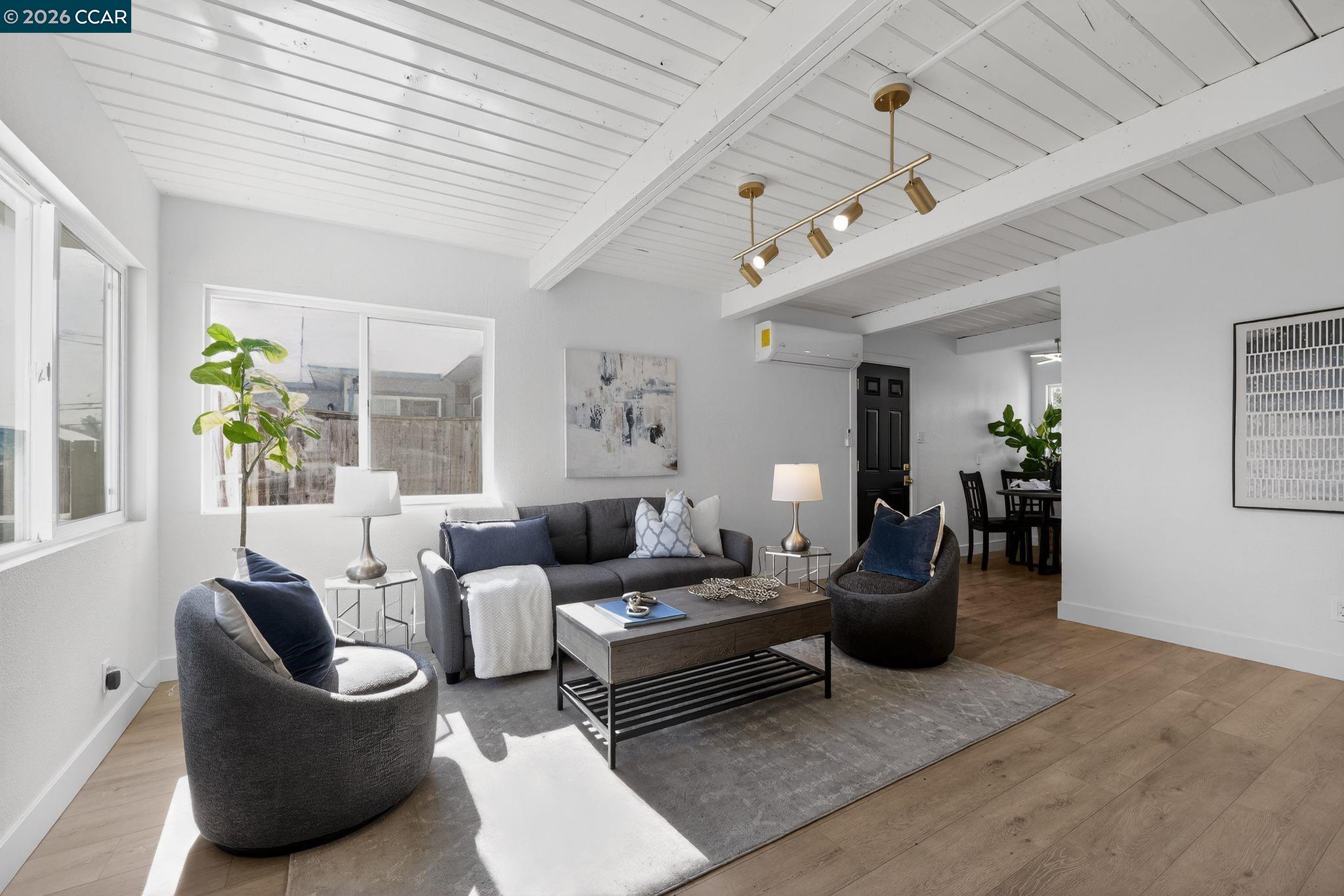 Detail Gallery Image 8 of 22 For 87 Bay Drive, Bay Point,  CA 94565-1404 - 3 Beds | 1 Baths