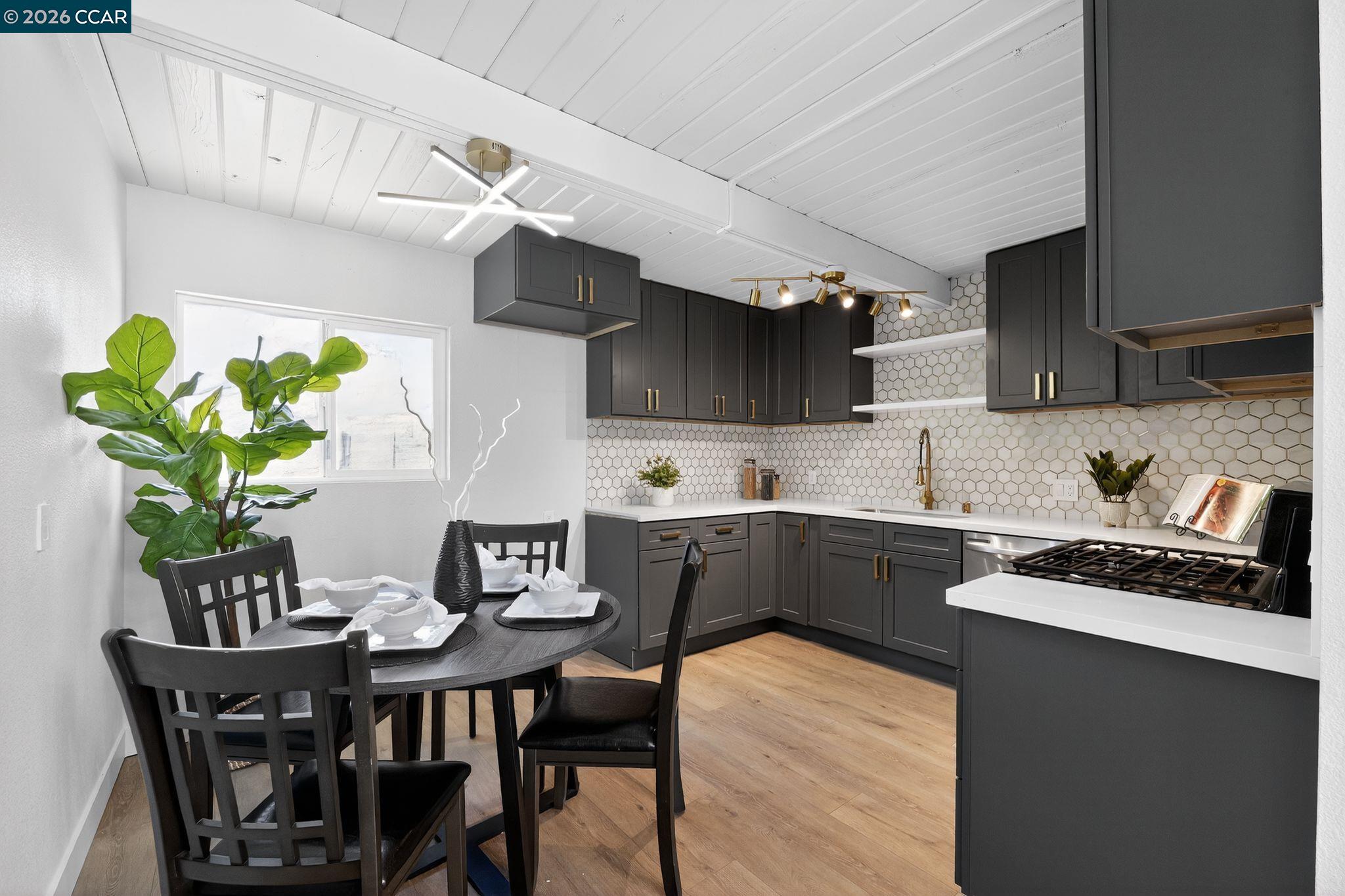 Detail Gallery Image 10 of 22 For 87 Bay Drive, Bay Point,  CA 94565-1404 - 3 Beds | 1 Baths