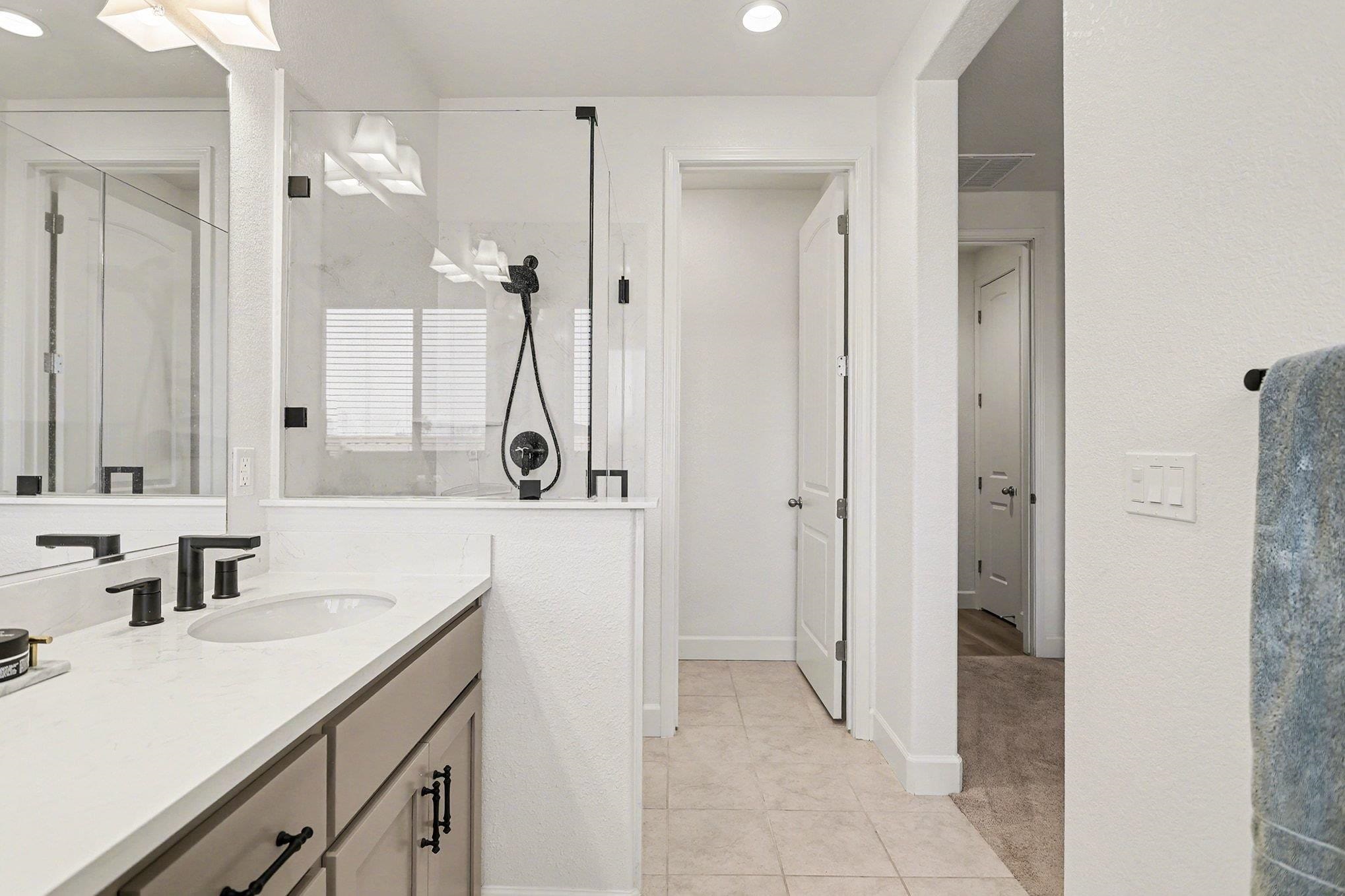 Detail Gallery Image 11 of 26 For 3033 Honeycomb Ct, Antioch,  CA 94509 - 4 Beds | 2/1 Baths