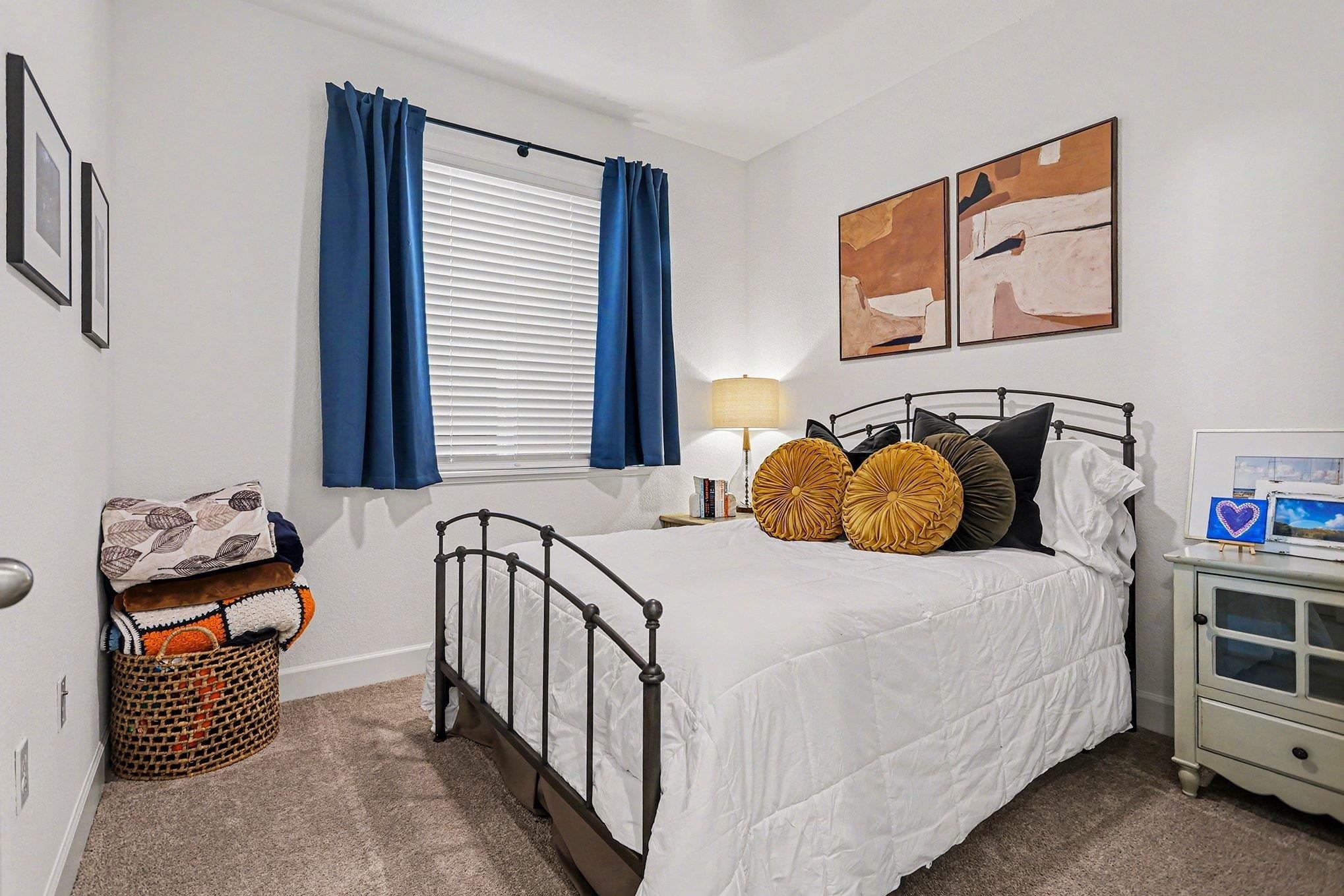 Detail Gallery Image 12 of 26 For 3033 Honeycomb Ct, Antioch,  CA 94509 - 4 Beds | 2/1 Baths