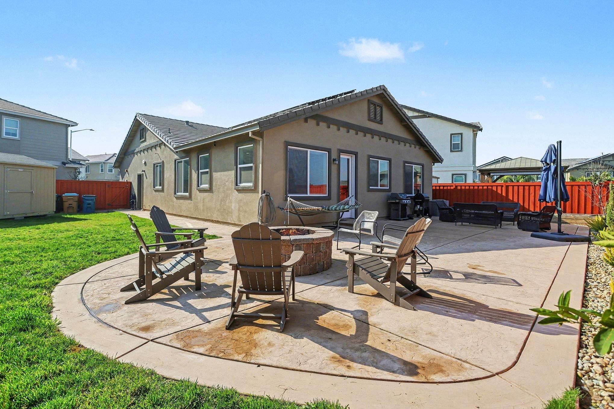 Detail Gallery Image 18 of 26 For 3033 Honeycomb Ct, Antioch,  CA 94509 - 4 Beds | 2/1 Baths